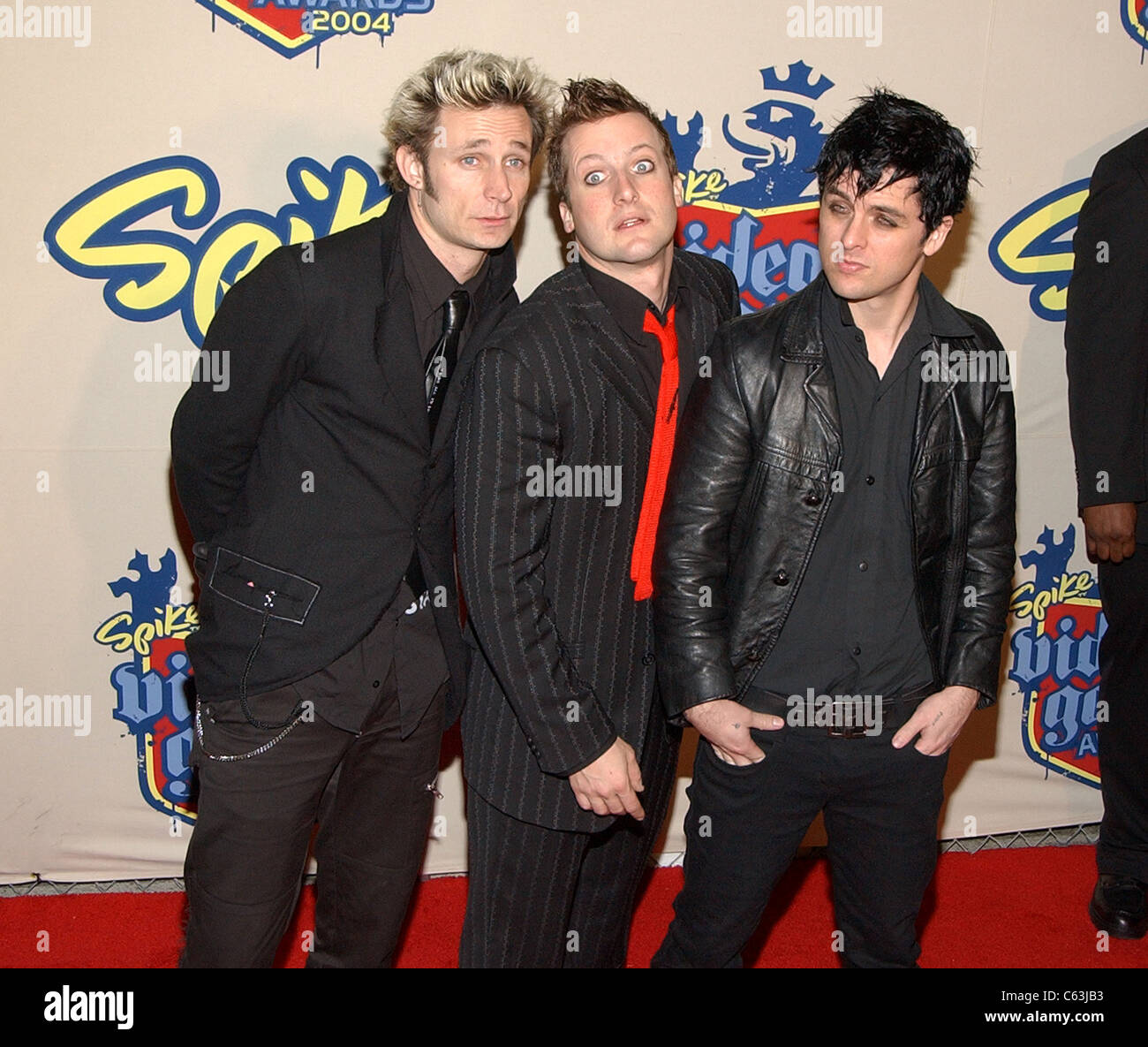 I Green Day a Spike TV VIDEO GAME AWARDS, Santa Monica, CA, Dicembre 14, 2004. (Foto: John Hayes/Everett raccolta) Foto Stock