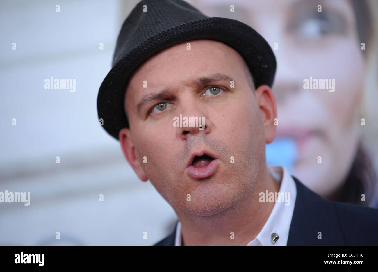 Mike O'Malley presso gli arrivi per mangiare pregare amore Premiere, il Teatro Ziegfeld, New York, NY Agosto 10, 2010. Foto di: Kristin Callahan/Everett Collection Foto Stock