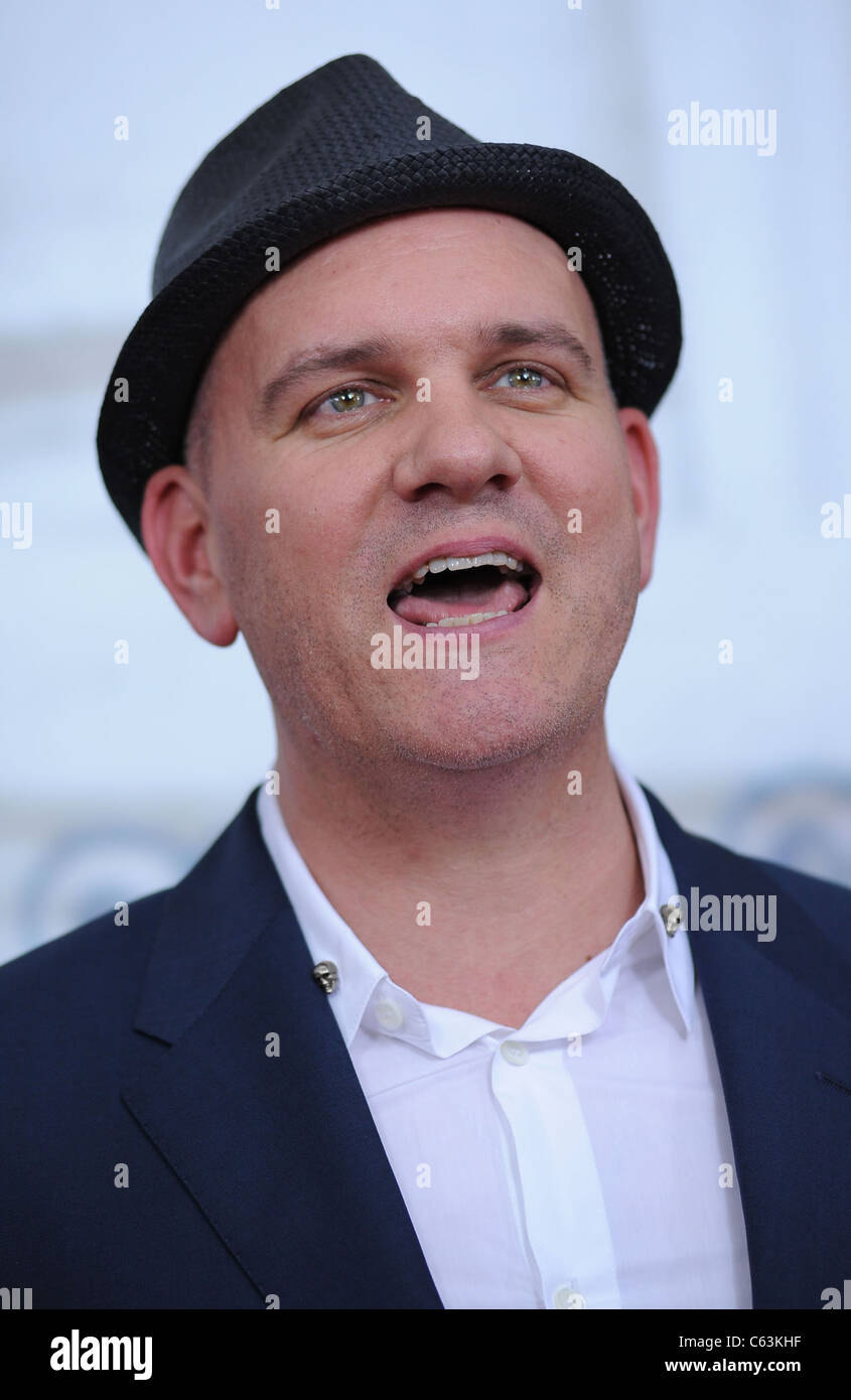 Mike O'Malley presso gli arrivi per mangiare pregare amore Premiere, il Teatro Ziegfeld, New York, NY Agosto 10, 2010. Foto di: Kristin Callahan/Everett Collection Foto Stock