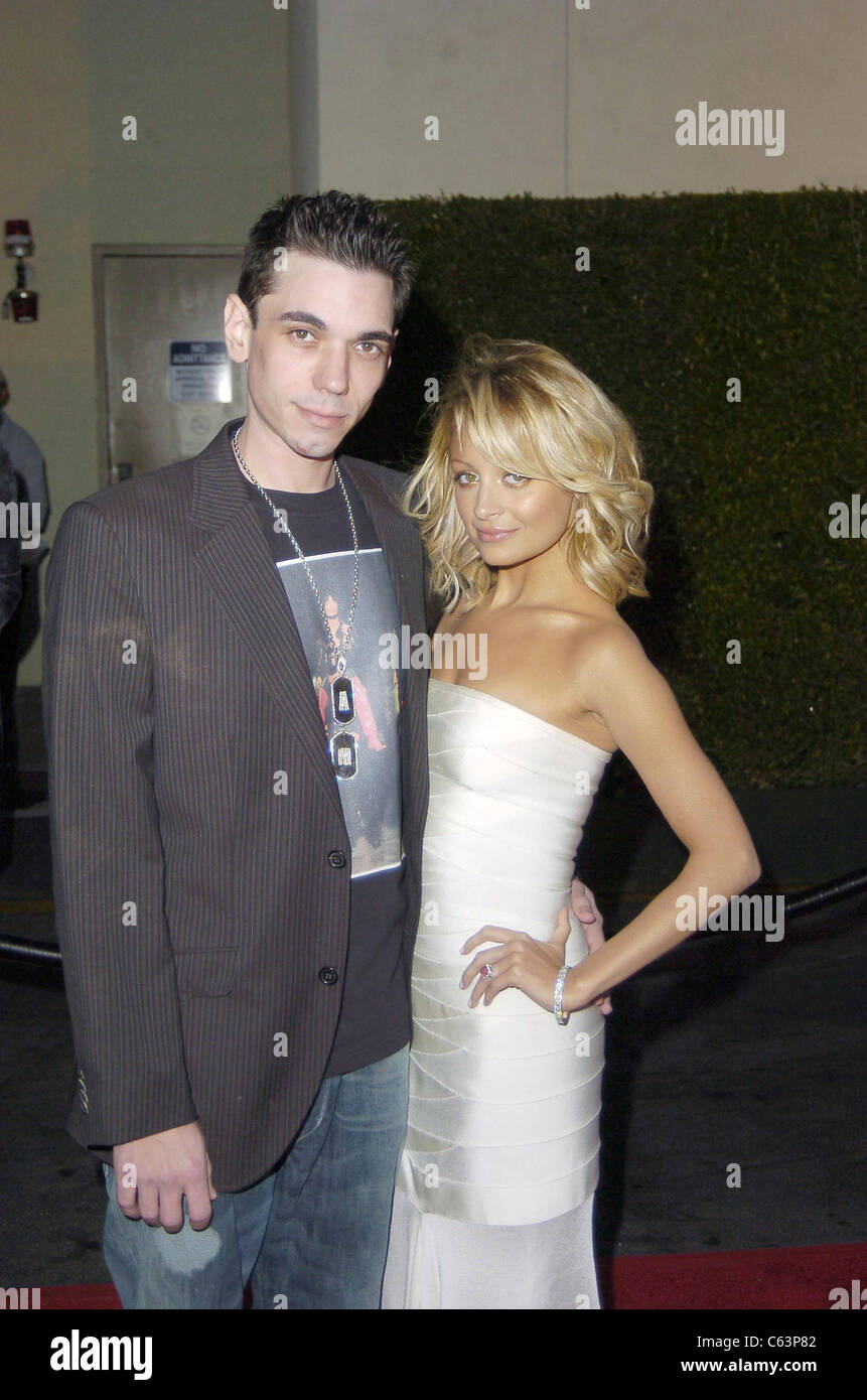 Nicole Richie, DJ Adam Goldstein presso gli arrivi per 2005 Soul Train Music Awards, Paramount Studios di Los Angeles, CA, lunedì 28 febbraio, 2005. Foto da: Michael Germana/Everett Collection Foto Stock
