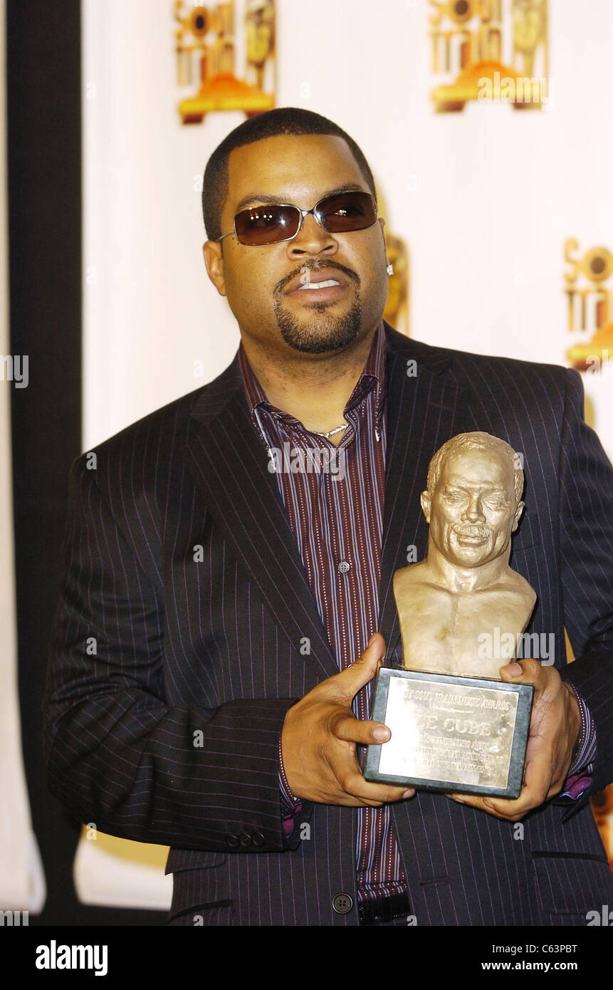 Il cubo di ghiaccio in sala stampa per 2005 Soul Train Music Awards, Paramount Studios di Los Angeles, CA, lunedì 28 febbraio, 2005. Foto da: Michael Germana/Everett Collection Foto Stock