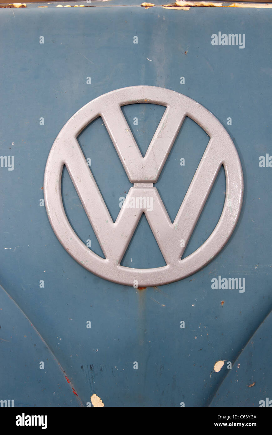 VW camper van anteriore logo badge Foto Stock