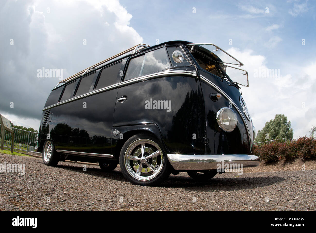1960 a schermo diviso in autobus o in camper - classic raffreddato ad aria con propulsori posteriore van Foto Stock