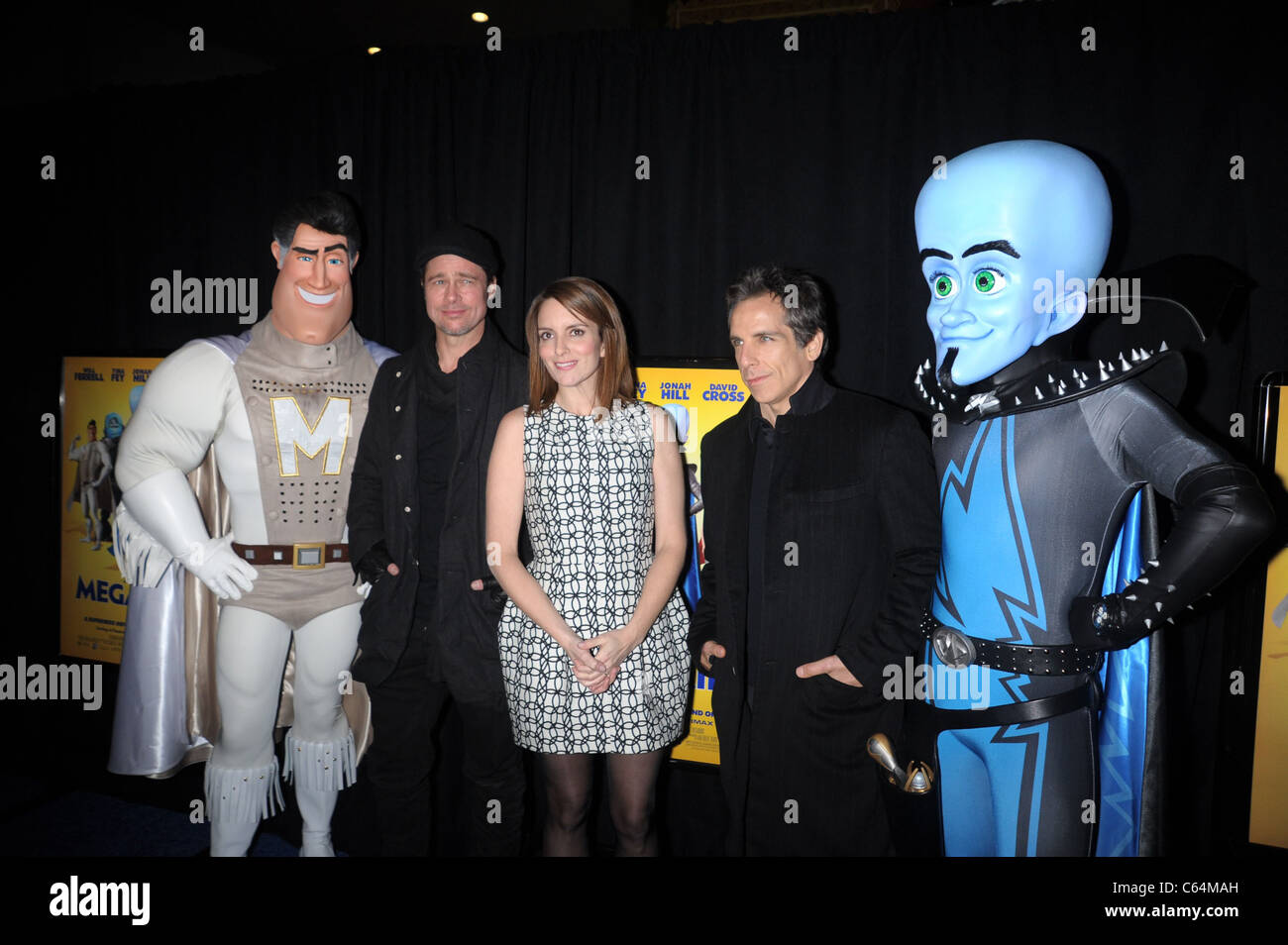 Metro Man, Brad Pitt, Tina Fey, Ben Stiller, Megamind presso gli arrivi per MEGAMIND Premiere, AMC Lincoln Square 13 IMAX Theatre di New York, NY Novembre 3, 2010. Foto di: Rob ricco/Everett Collection Foto Stock