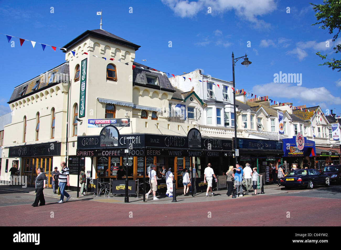 Grand Central Bar & Cafe, Torbay Road, Paignton, Tor Bay, Devon, Inghilterra, Regno Unito Foto Stock