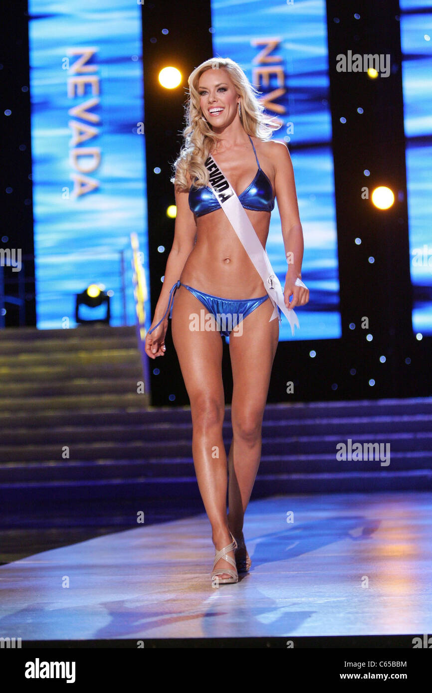 Perdetevi Nevada USA, Sarah Chapman di presenze per 2011 Miss USA concorrenza preliminare, il Planet Hollywood Resort & Casino, Las Vegas, NV il 15 giugno 2011. Foto di: James Atoa/Everett Collection Foto Stock