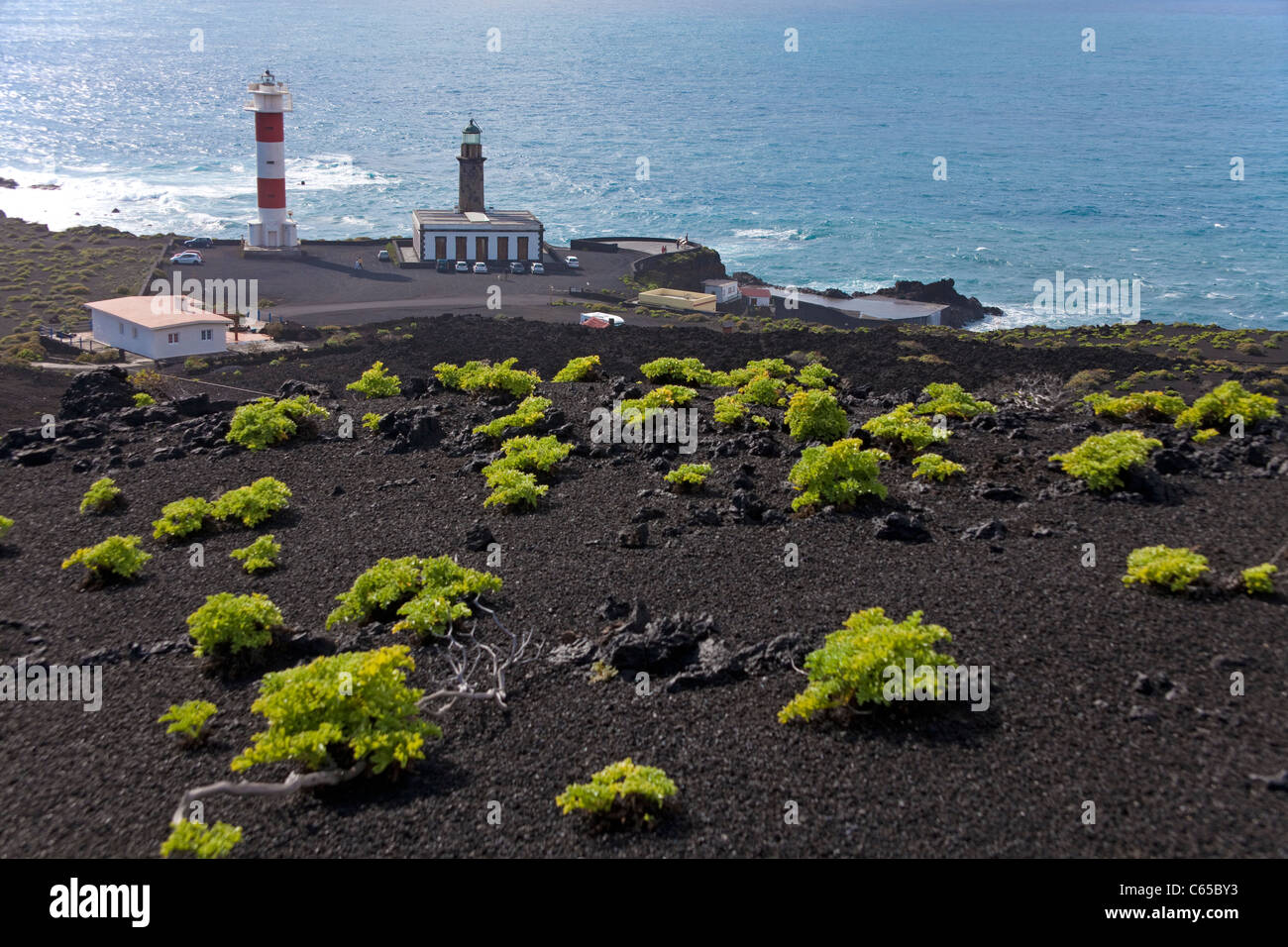 Il nuovo e il vecchio faro del faro de fuencaliente, south coast, la palma isole canarie Spagna, Europa Foto Stock