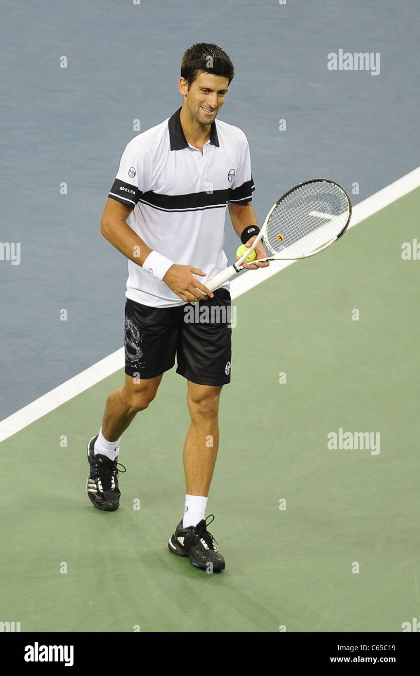 Novak Djokovic di presenze per US Open 2010 Torneo di Tennis Uomini Singoli finali corrispondono, Arthur Ashe Stadium di New York, NY, 13 settembre 2010. Foto di: Rob ricco/Everett Collection Foto Stock