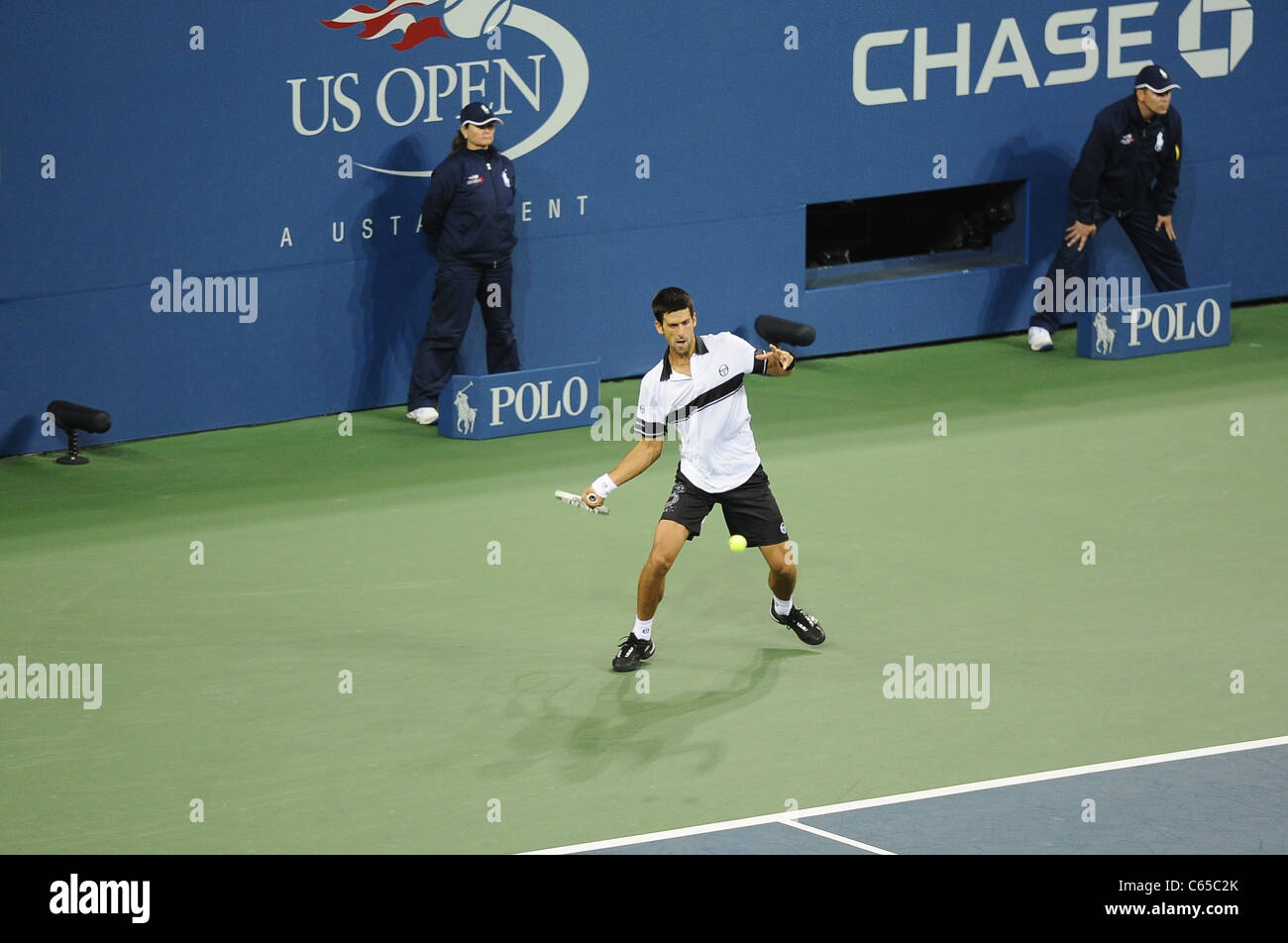 Novak Djokovic di presenze per US Open 2010 Torneo di Tennis Uomini Singoli finali corrispondono, Arthur Ashe Stadium di New York, NY, 13 settembre 2010. Foto di: Rob ricco/Everett Collection Foto Stock