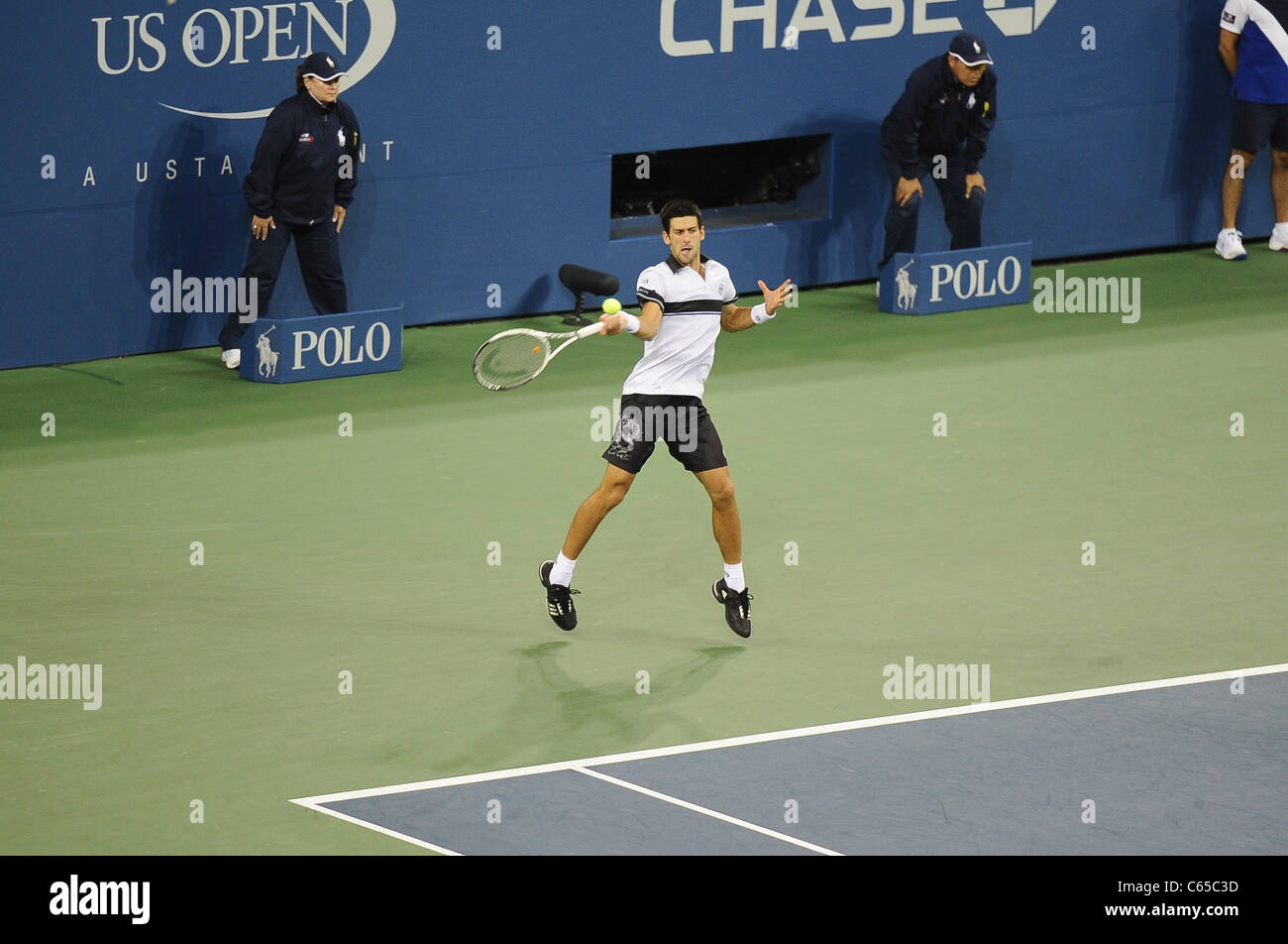 Novak Djokovic di presenze per US Open 2010 Torneo di Tennis Uomini Singoli finali corrispondono, Arthur Ashe Stadium di New York, NY, 13 settembre 2010. Foto di: Rob ricco/Everett Collection Foto Stock