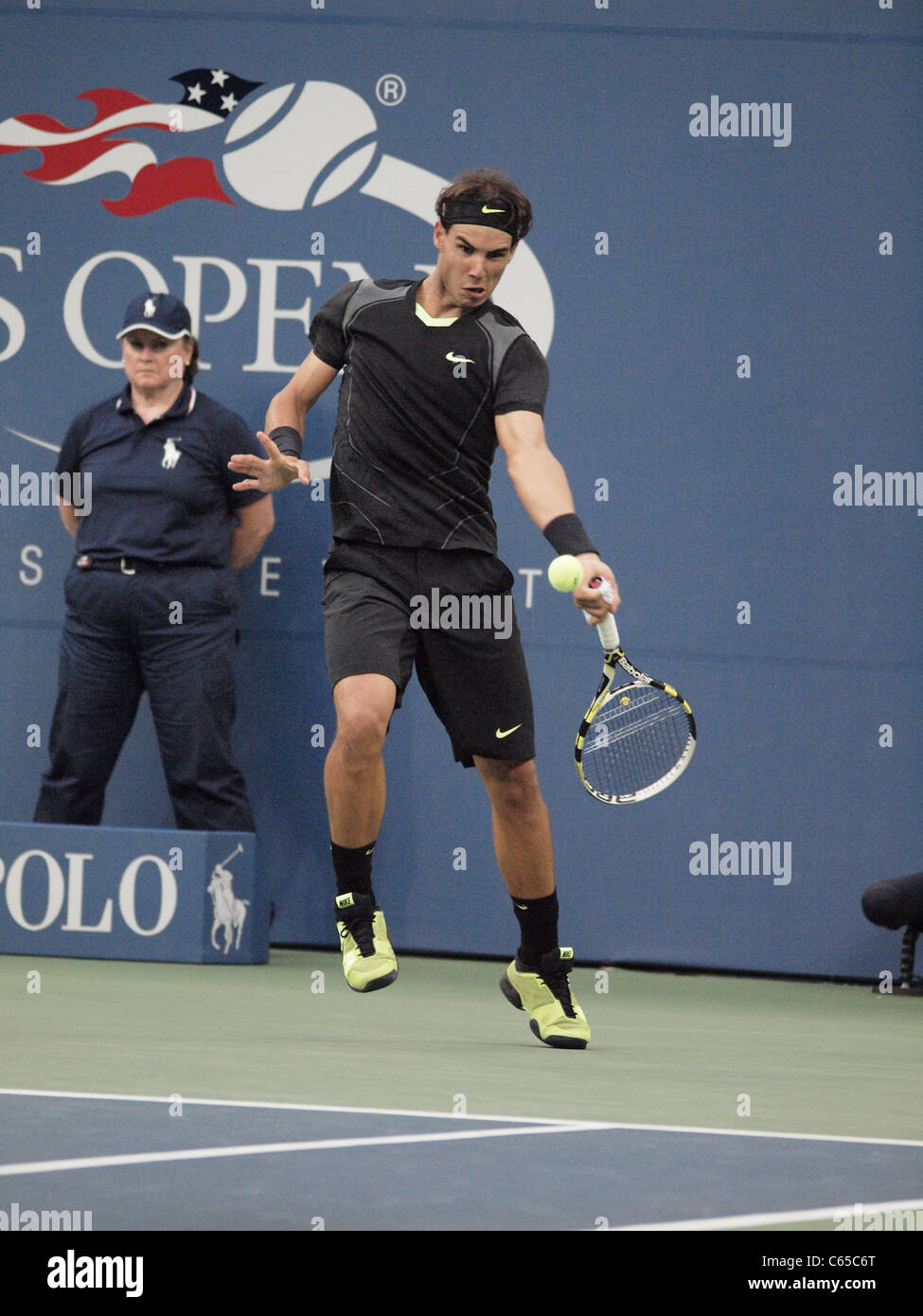 Rafael Nadal di presenze per US Open 2010 Torneo di Tennis Uomini Singoli finali corrispondono, Arthur Ashe Stadium di New York, NY, 13 settembre 2010. Foto di: Rob ricco/Everett Collection Foto Stock