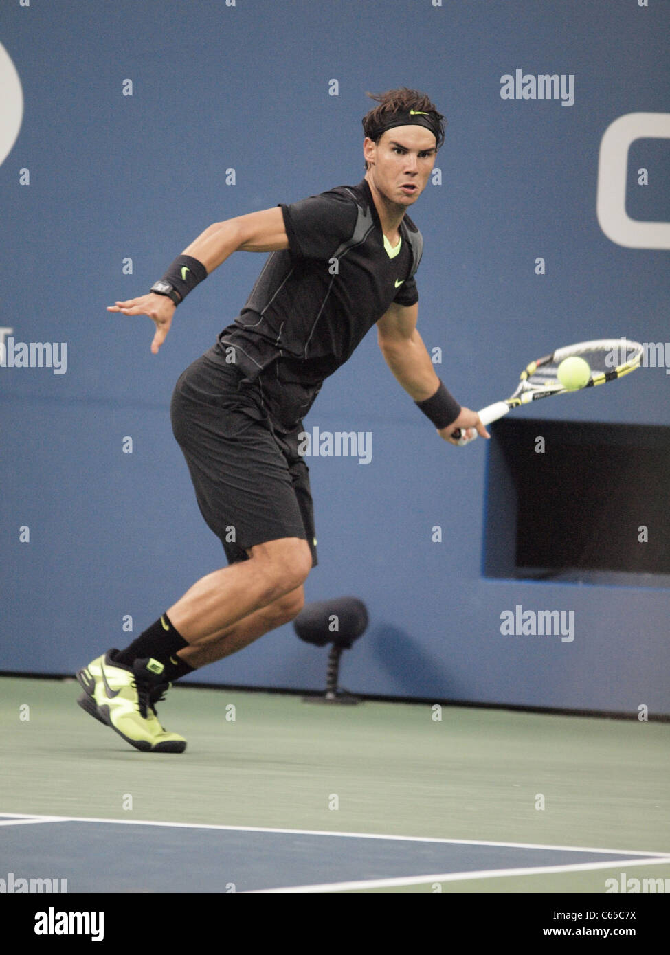 Rafael Nadal di presenze per US Open 2010 Torneo di Tennis Uomini Singoli finali corrispondono, Arthur Ashe Stadium di New York, NY, 13 settembre 2010. Foto di: Rob ricco/Everett Collection Foto Stock