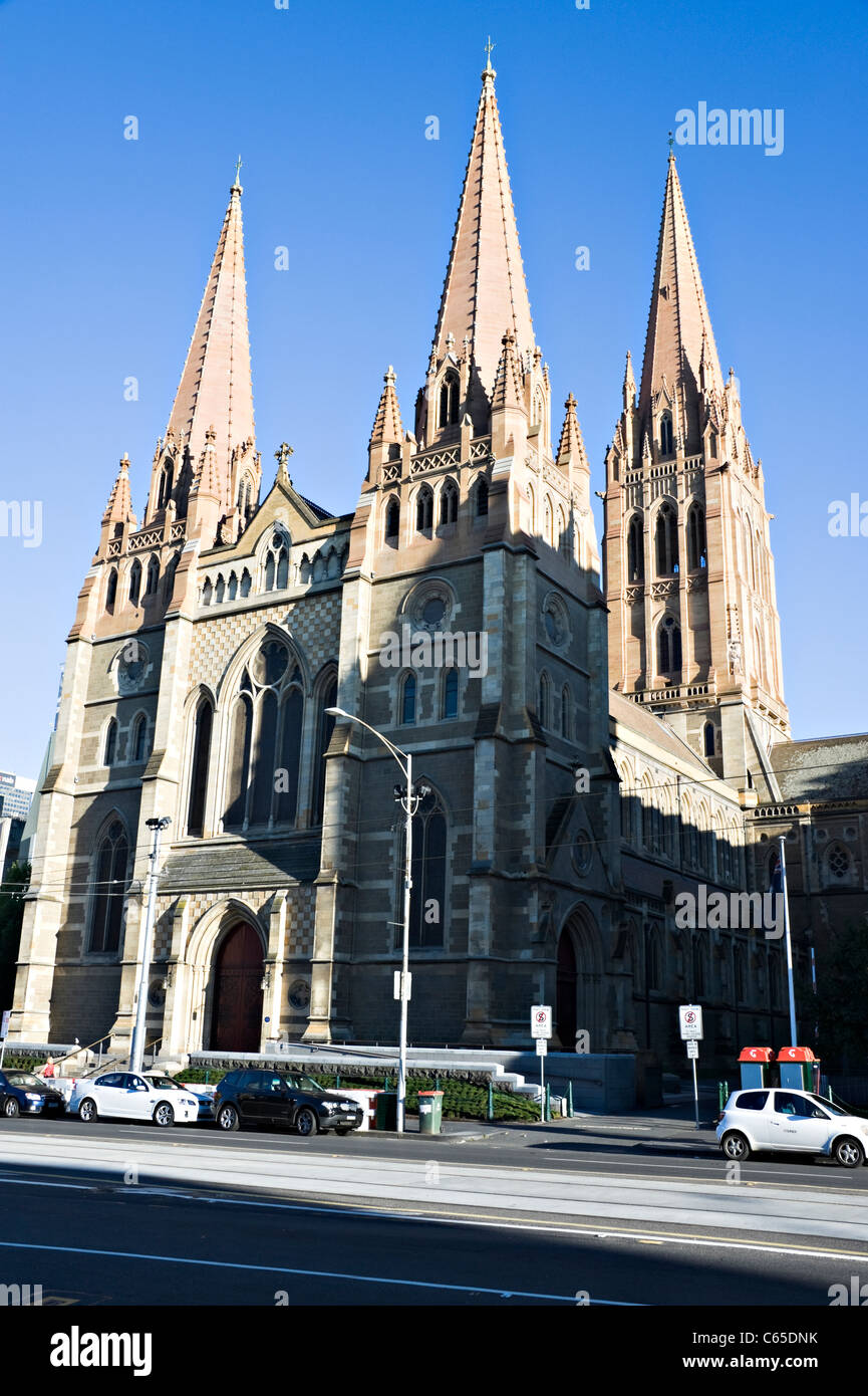 La Cattedrale di St Paul e la Flinders Lane e Swanston Street Melbourne Victoria Australia Foto Stock
