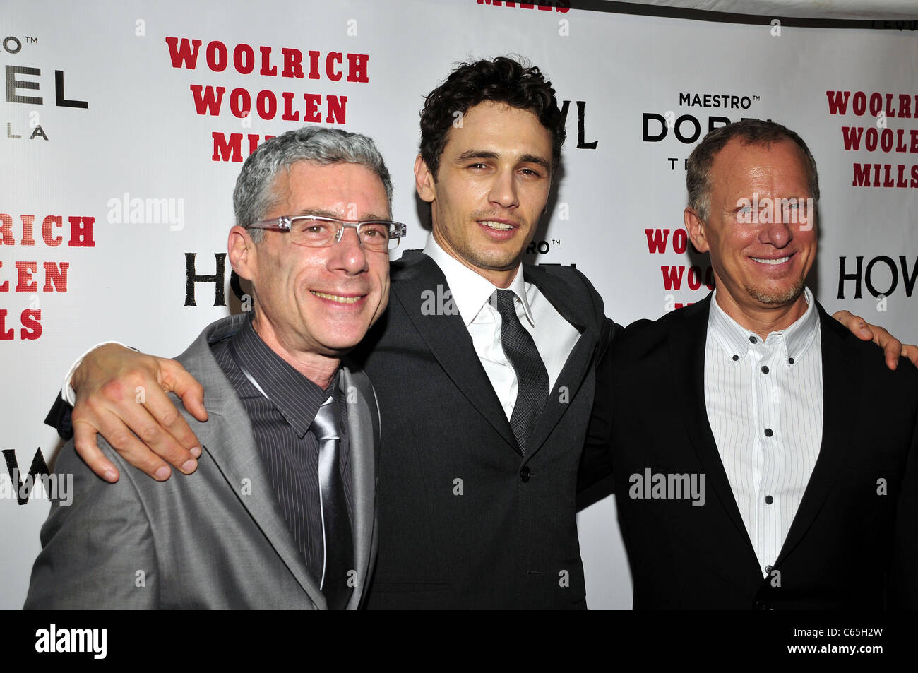 Jeffrey Friedman, James Franco, Rob Epstein presso gli arrivi per ululare Premiere Screening, IFC Center di New York, NY Settembre 22, 2010. Foto di: William D. Bird/Everett Collection Foto Stock