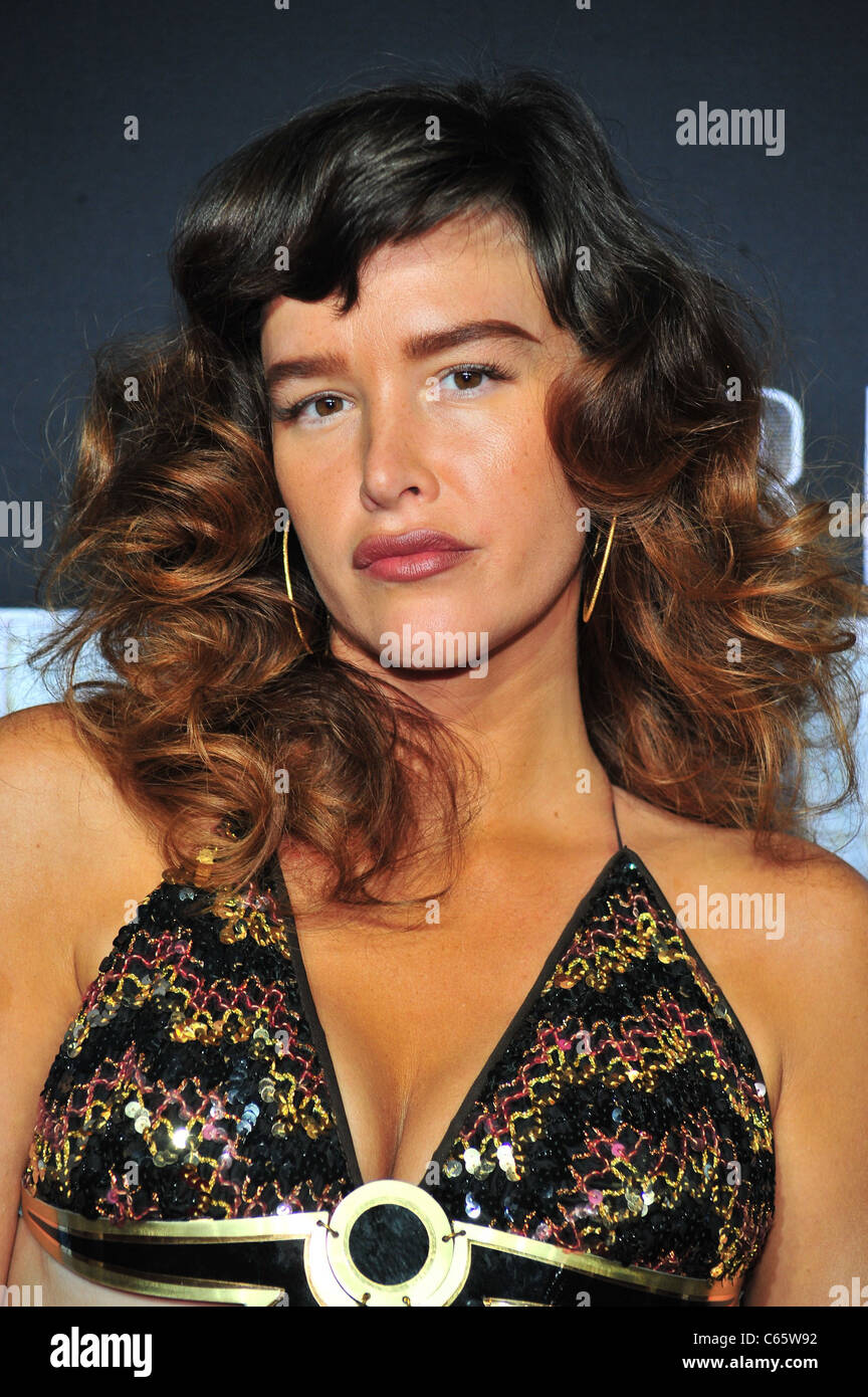 Paz de la huerta all'arrivo del HBO BOARDWALK EMPIRE Serie Premiere, il Teatro Ziegfeld, New York, NY, 15 settembre 2010. Foto Stock