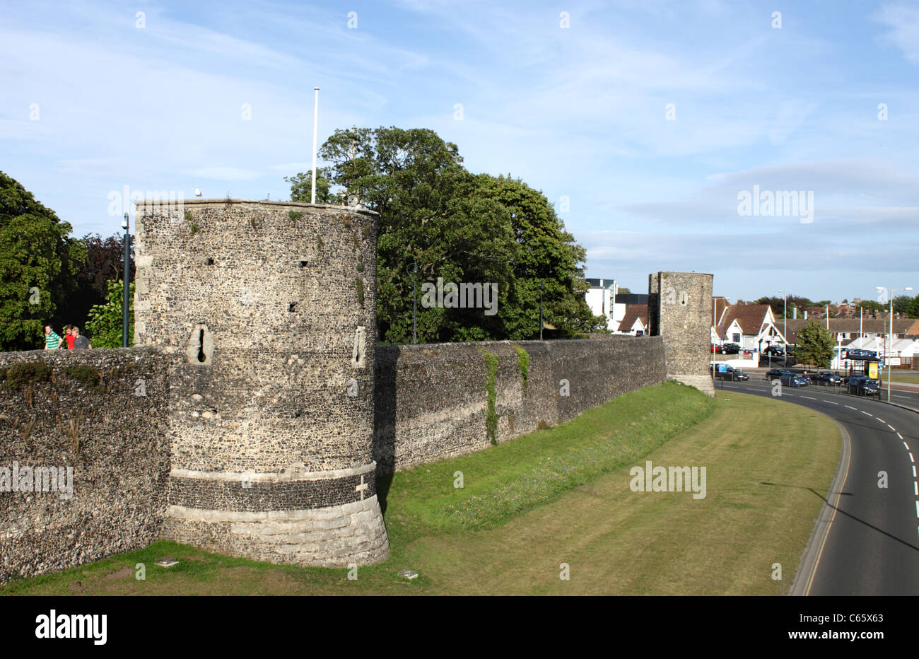 Mura della città medievale di Canterbury Kent Foto Stock