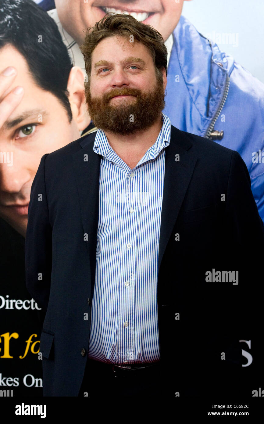Zach Galifianakis presso gli arrivi per cena per SCHMUCKS Premiere, il Teatro Ziegfeld, New York, NY Luglio 19, 2010. Foto di: Lee/Everett Collection Foto Stock