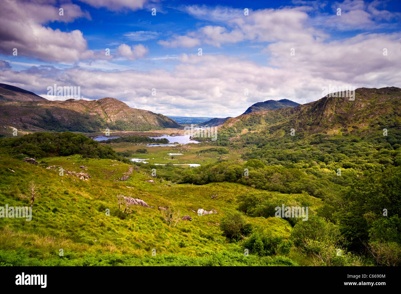 Il famoso Ladies View nel Parco Nazionale di Killarney, nella contea di Kerry, Irlanda Foto Stock