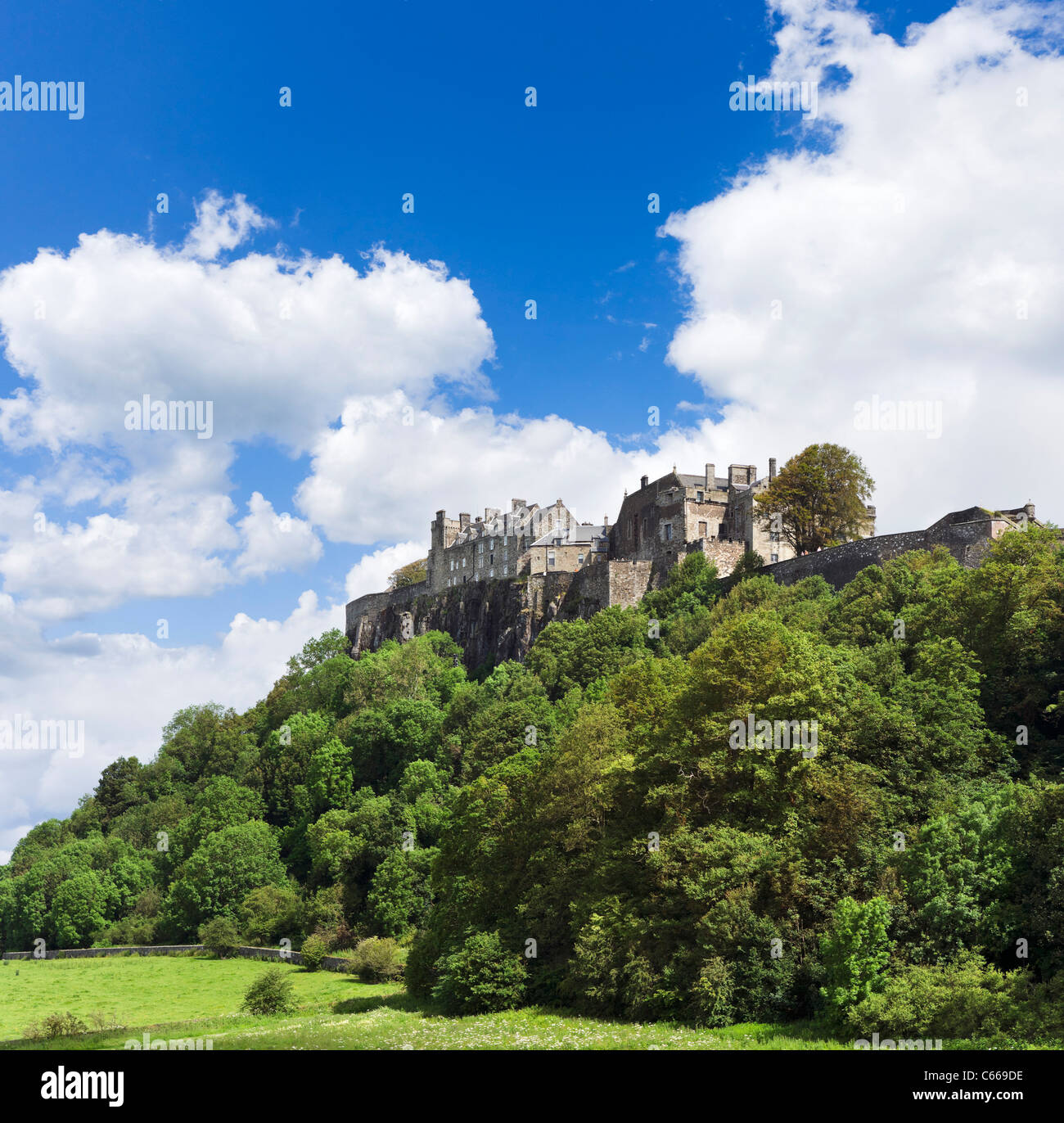 Il Castello di Stirling visto dal re il nodo di giardini, Stirling, Scozia, Regno Unito. Castelli scozzesi. Foto Stock