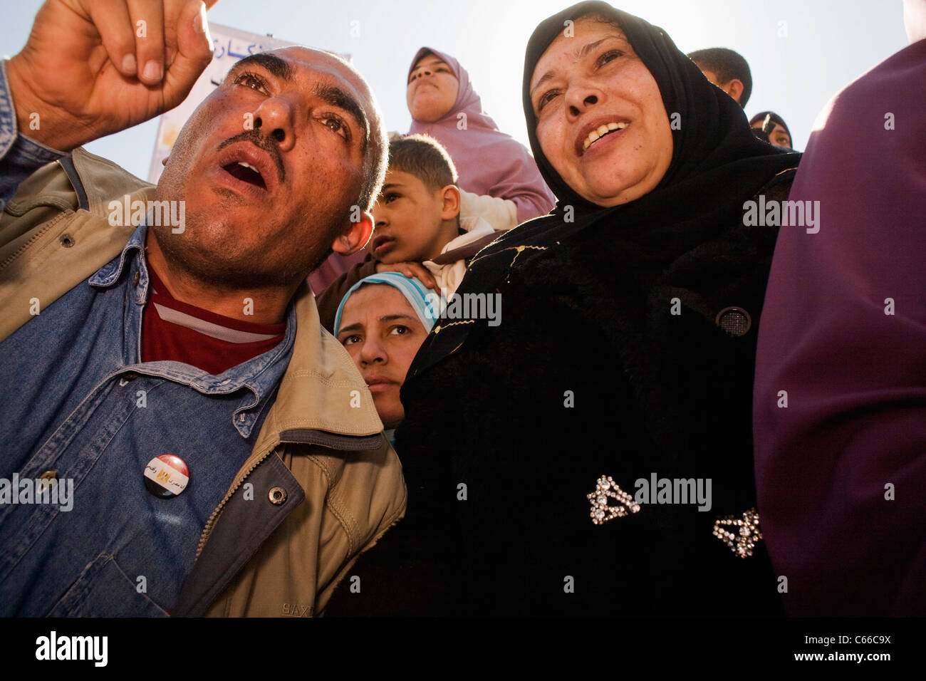 Su Feb.18, 2011, egiziani del Cairo Piazza Tahrir celebrare il Giorno della Vittoria, 1 settimana dopo la cacciata del Presidente Mubarak Foto Stock