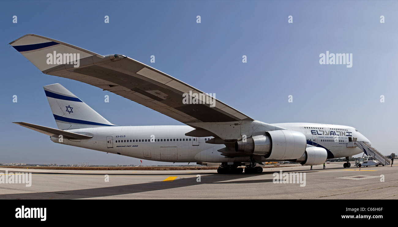 Israele, Ben-Gurion international airport El-Al Boeing 747-400 jet del passeggero Foto Stock