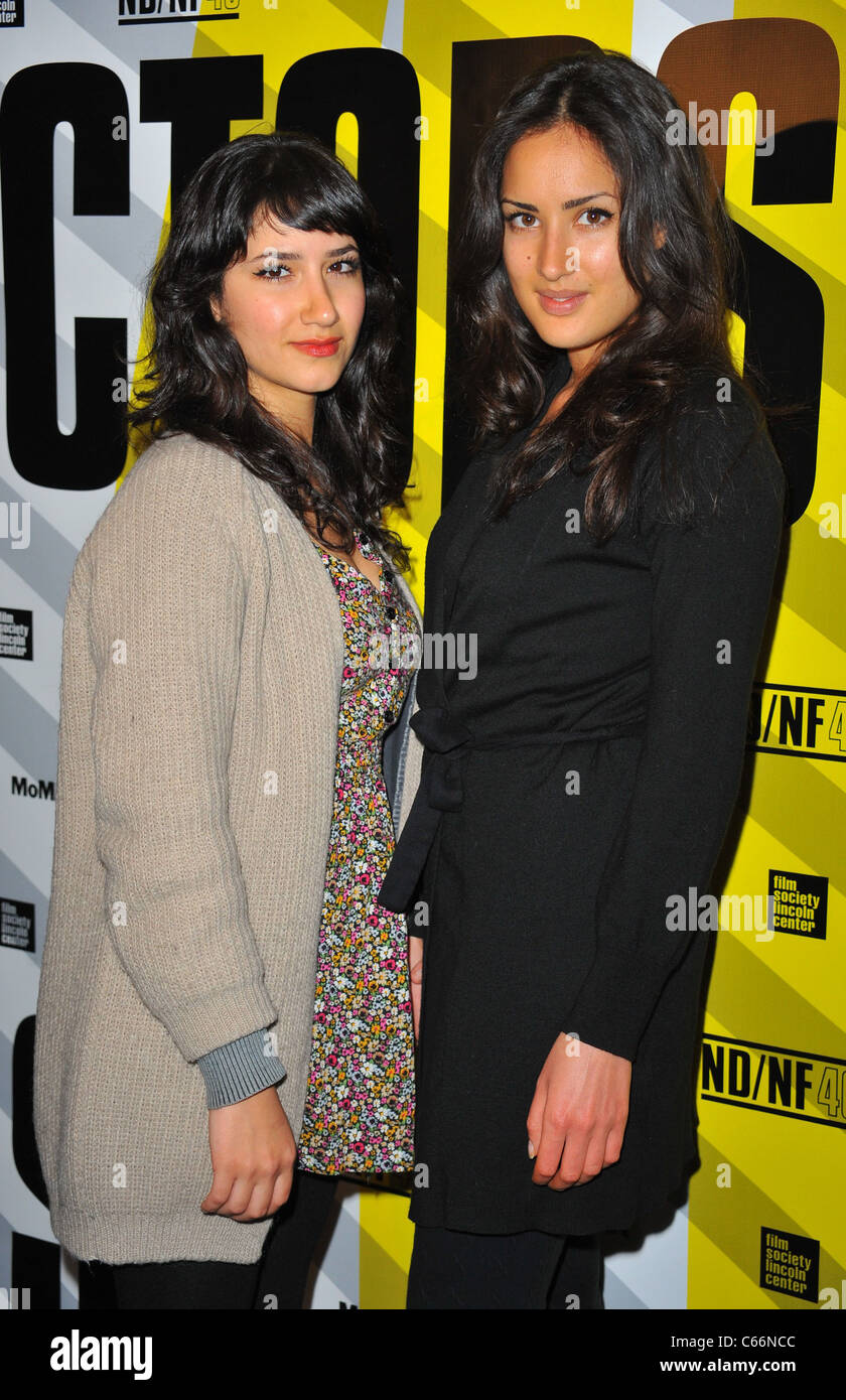 Nikohl Boosheri, Sarah Kazemy presso gli arrivi per margin call Premiere, MoMA Museum of Modern Art di New York NY Marzo 23, 2011. Foto di: Gregorio T. Binuya/Everett Collection Foto Stock
