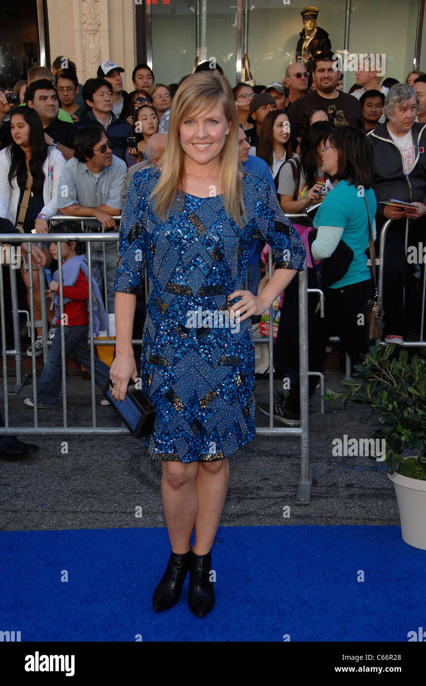 Ashley Jensen presso gli arrivi per GNOMEO E GIULIETTA Premiere, El Capitan theater, Los Angeles, CA, 23 gennaio 2011. Foto Da: Michael Germana/Everett Collection Foto Stock