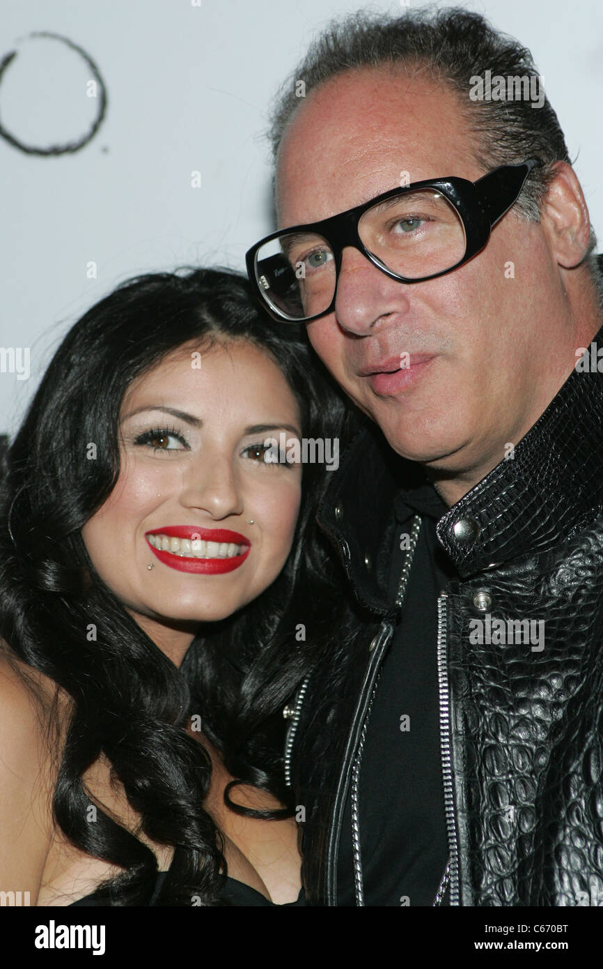 Valerie Vasquez, Andrew Dice Clay di presenze per Bump e smerigliare la concorrenza a TAO, TAO Nightclub al Venetian Resort Hotel and Casino Las Vegas NV, Agosto 26, 2010. Foto di: James Atoa/Everett Collection Foto Stock