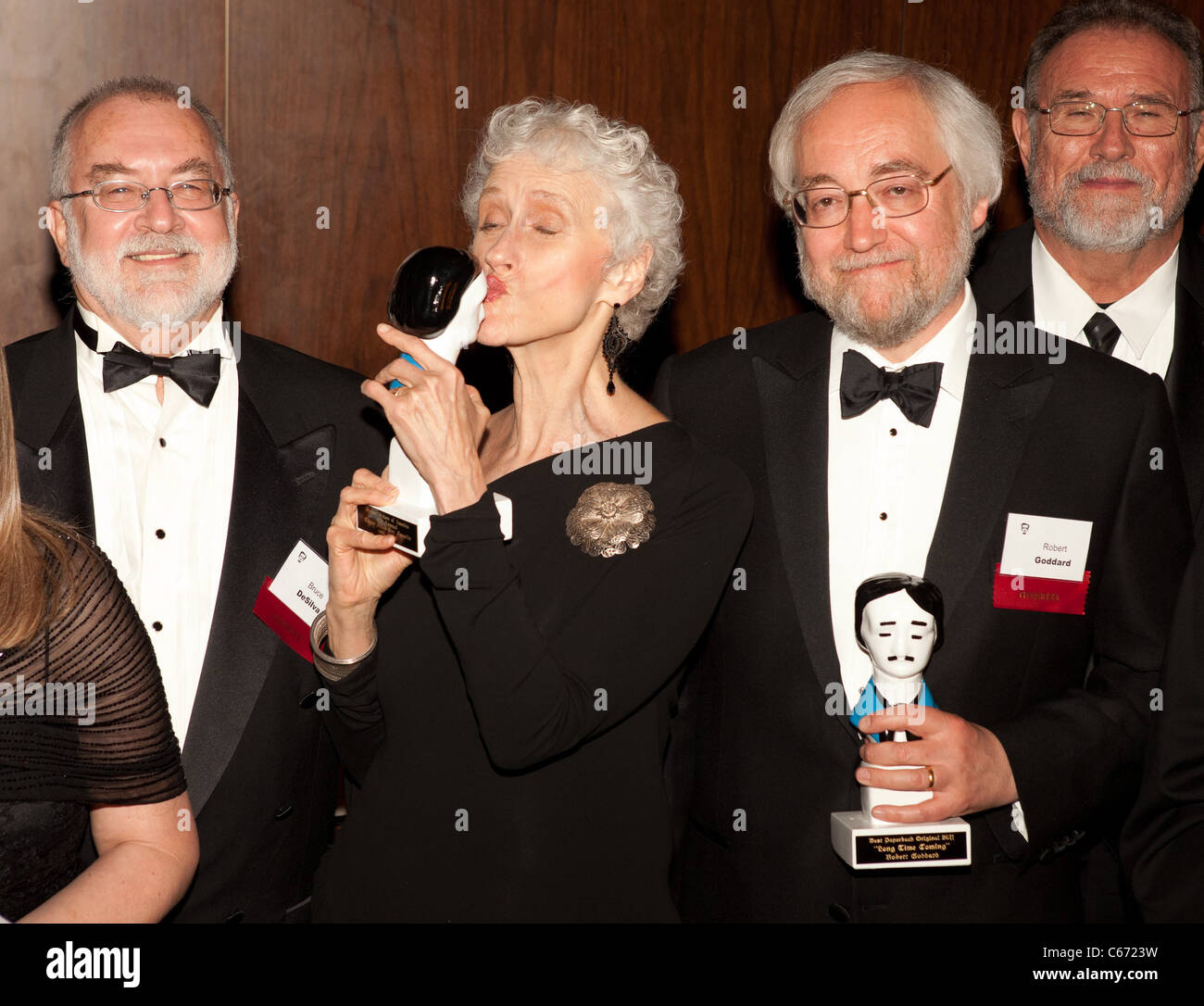 Di presenze per il Banchetto Edgars presentato dal mistero Scrittori d'America, Grand Hyatt Hotel, New York, NY Aprile 28, 2011. Foto di: Matteo Peyton/Everett Collection Foto Stock