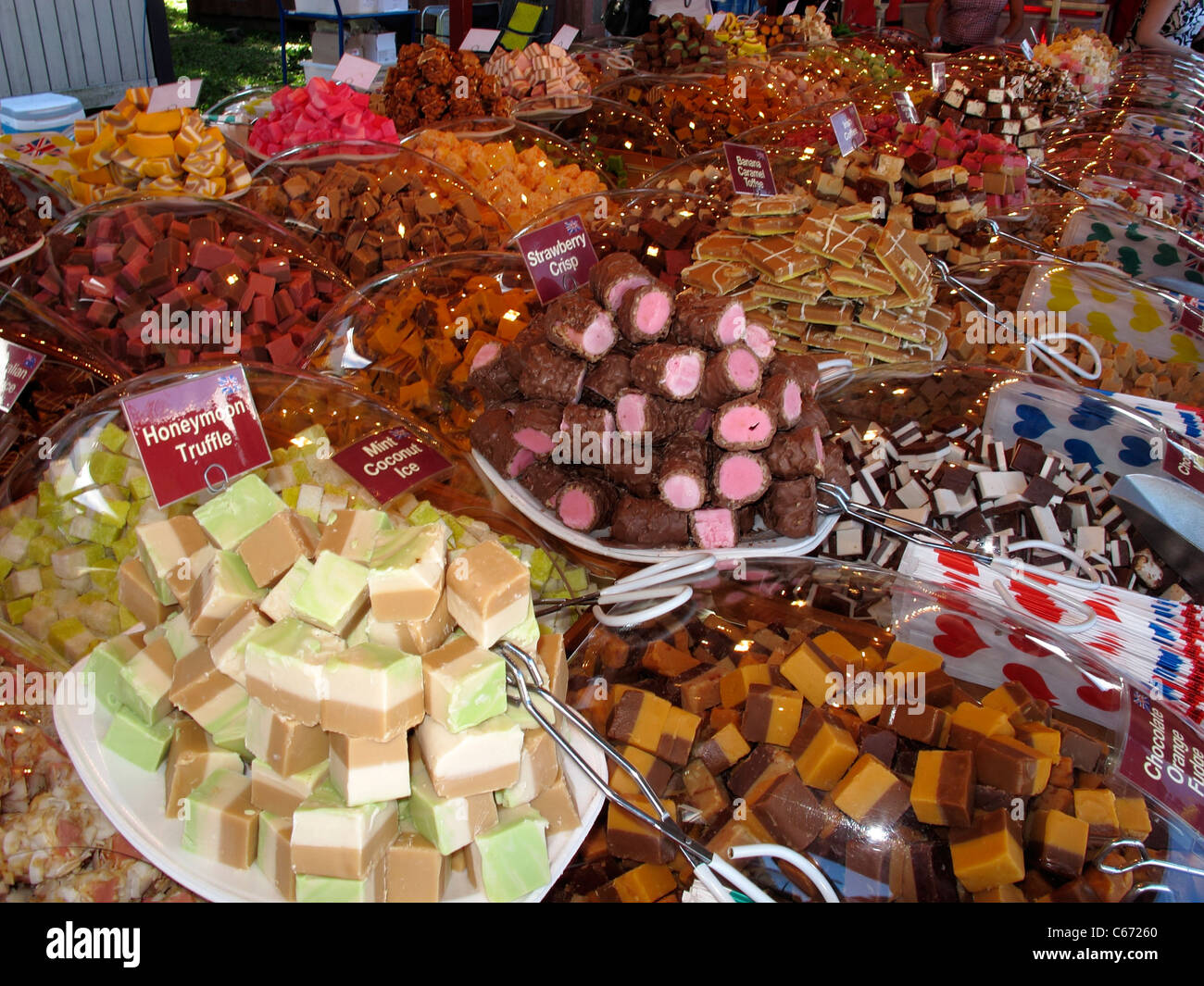 Toffee Fudge il torrone tartufi Foto Stock