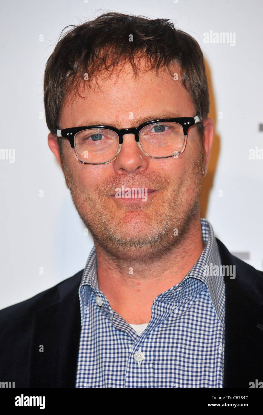 Rainn Wilson presso gli arrivi per 2011 Tribeca Film Festival apertura notturna Premiere dell' Unione Il giardino invernale presso il World Financial Plaza, New York, NY Aprile 20, 2011. Foto di: Gregorio T. Binuya/Everett Collection Foto Stock