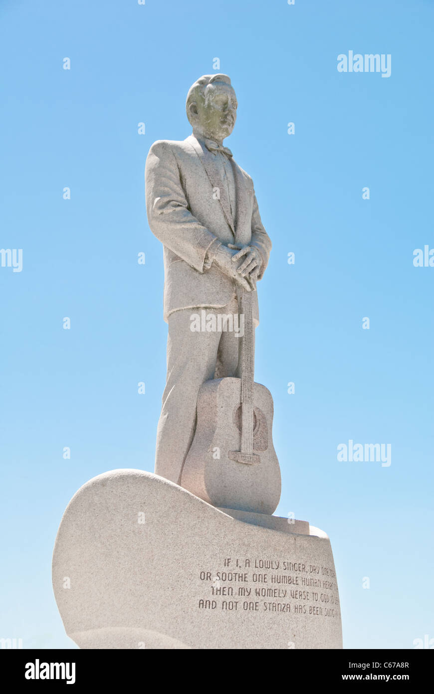 Jim Reeves Memorial Park, Statua di country famoso cantante occidentale che è stato ucciso in un incidente aereo nel 1964, Cartagine, Texas, Stati Uniti d'America Foto Stock