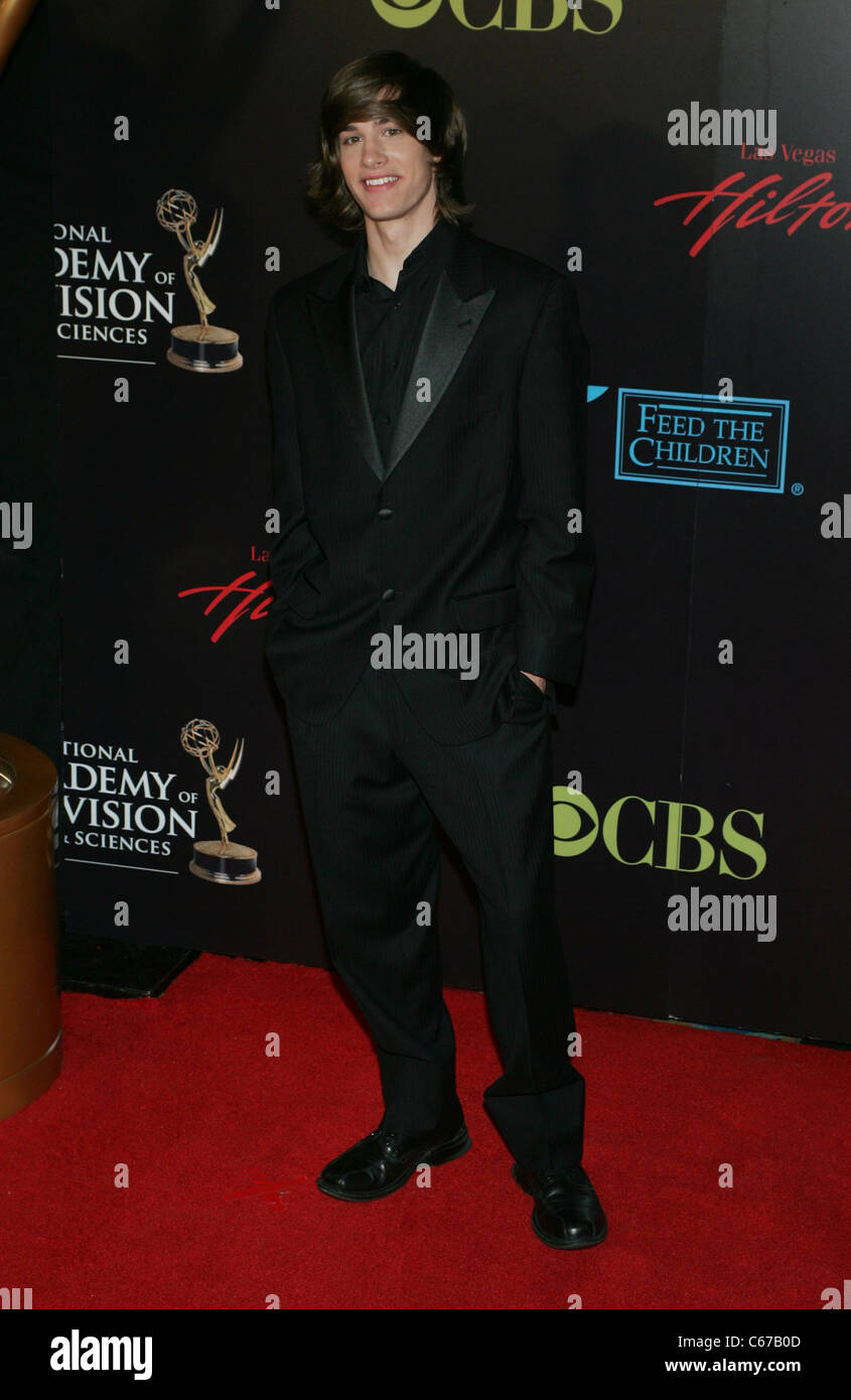 Zack Conroy presso gli arrivi per la trentasettesima annuale di animazione diurna Emmy Awards - Gli arrivi, Las Vegas Hilton, Las Vegas NV, Giugno 27, 2010. Foto di: James Atoa/Everett Collection Foto Stock