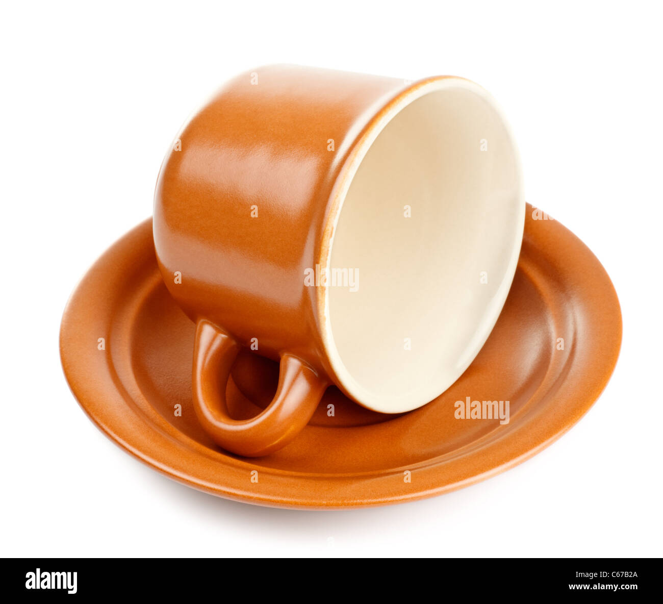 Tazza da caffè con piattino isolato su bianco Foto Stock