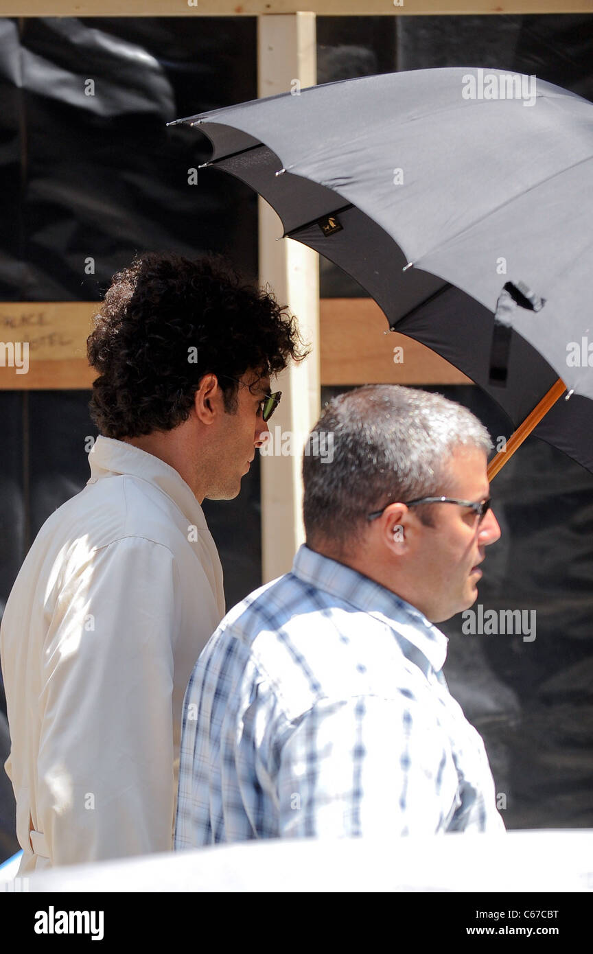 Sacha Baron Cohen, entra nella 'Dictator' movie set nel distretto all'ingrosso fuori e circa per celebrità CANDIDS - MER, , New York, NY, 20 luglio 2011. Foto di: Ray Tamarra/Everett Collection Foto Stock