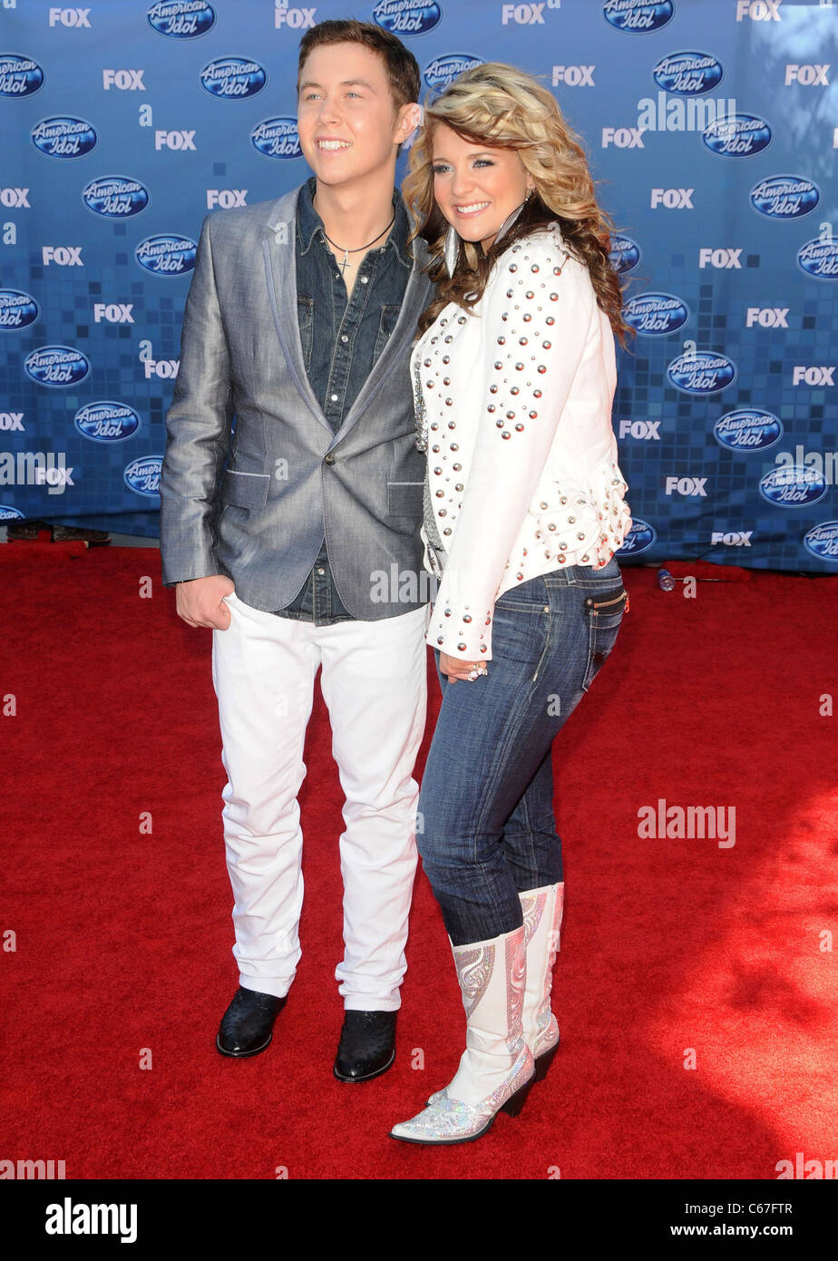 Scotty McCreery, Lauren Alaina presso gli arrivi per American Idol Gran Finale 2011, Nokia Theater L.A. LIVE, Los Angeles, CA Maggio 25, 2011. Foto di: Dee Cercone/Everett Collection Foto Stock