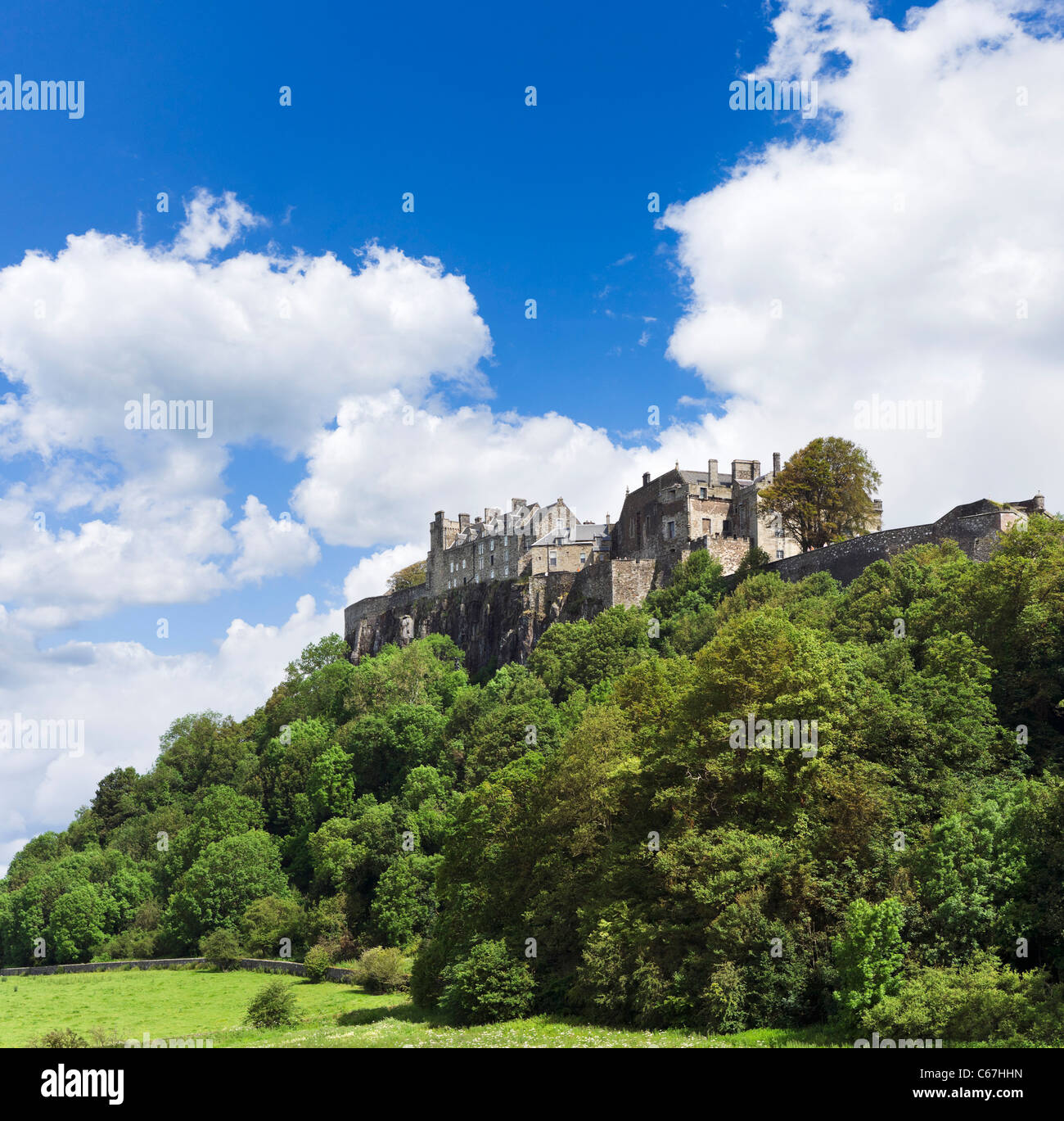 Il Castello di Stirling visto dal re il nodo di giardini, Stirling, Scozia, Regno Unito. Castelli scozzesi. Foto Stock