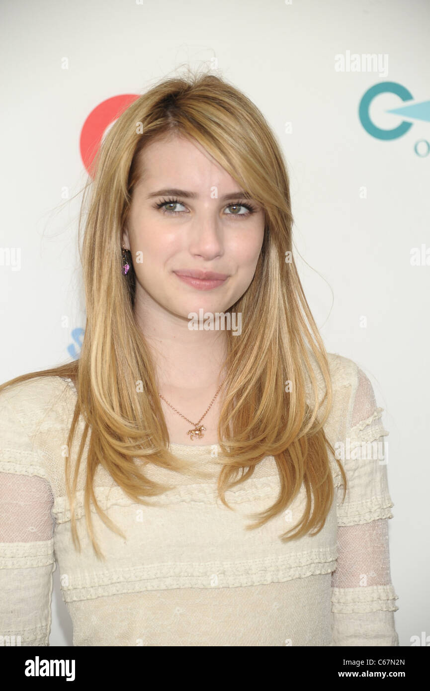 Emma Roberts di presenze per Super sabato 14 a vantaggio di cancro ovarico Research Fund (OCRF), Nova Arca del progetto, mulino ad acqua, NY Luglio 30, 2011. Foto di: Rob ricco/Everett Collection Foto Stock