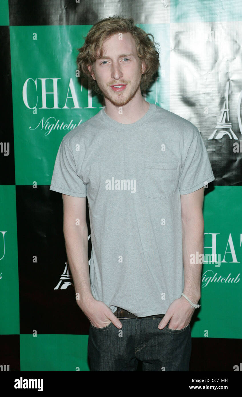 Asher Roth di presenze per celebrità Candids a Chateau, Chateau Nightclub & giardini a Paris Las Vegas Las Vegas NV, Marzo 26, 2011. Foto di: James Atoa/Everett Collection Foto Stock