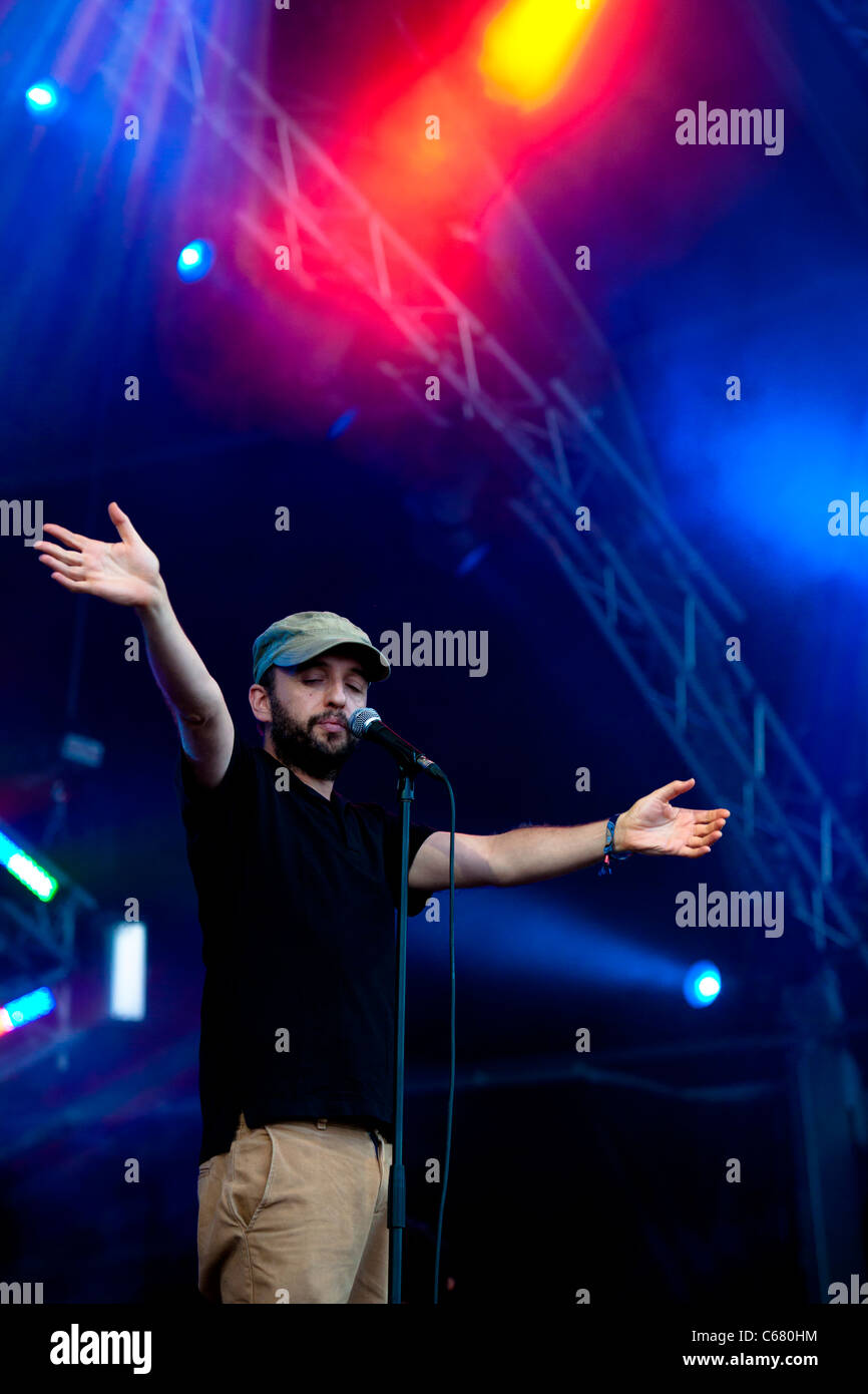 Benicassim, FIB Luglio 2011 - Festival Internazionale della Musica - Manolo Martinez da Astrud sul palco, Sabato 16 Foto Stock