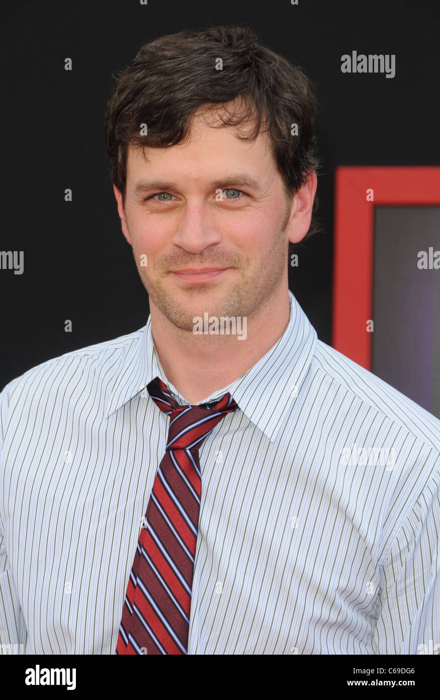 Tom Everett Scott presso gli arrivi per Mars ha bisogno di mamme di Premiere, El Capitan theater, Los Angeles, CA 6 marzo 2011. Foto di: Dee Cercone/Everett Collection Foto Stock