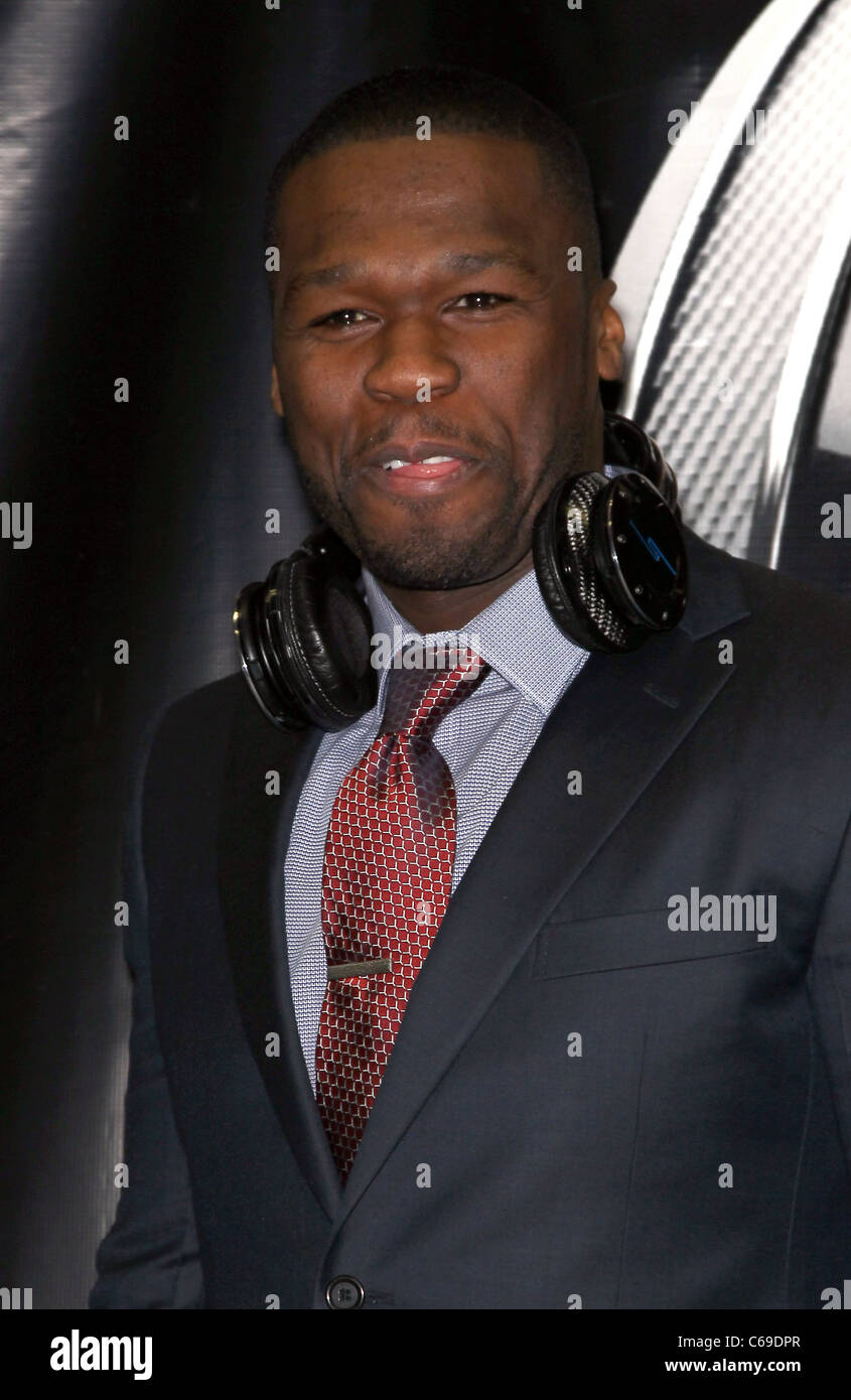 50 Cent in una apparizione pubblica (per Audio elegante presentazione elegante da 50 Cent cuffie) al Consumer Electronics Show CES Foto Stock