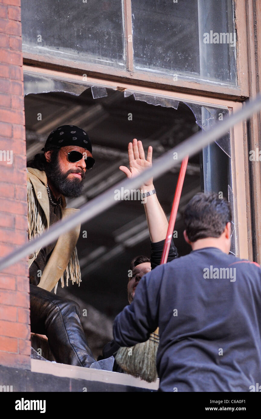 Jemaine Clement, film una scena presso gli UOMINI IN NERO 3 Movie set in Soho fuori e circa per celebrità CANDIDS - gio, , New York, NY Maggio 12, 2011. Foto di: Ray Tamarra/Everett Collection Foto Stock