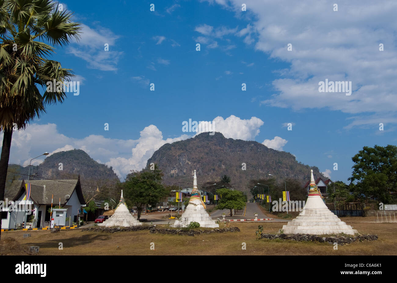 Tre Pass Pagoda in Thai confine birmano Foto Stock