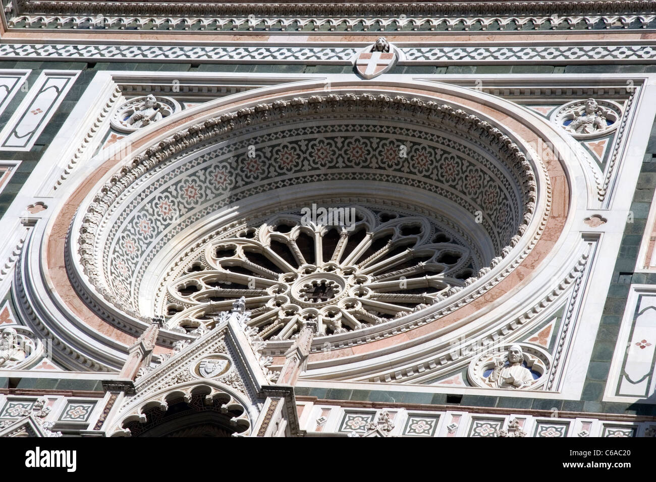 La facciata della cattedrale - Basilica di Santa Maria del Fiore, Firenze, Italia Foto Stock