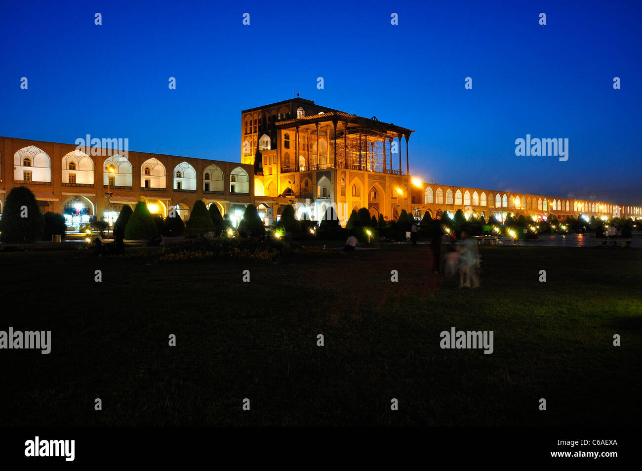 Ali Qapu Palace, situato in Nagsh e JAHAN Piazza, Isfahan Iran. Foto Stock