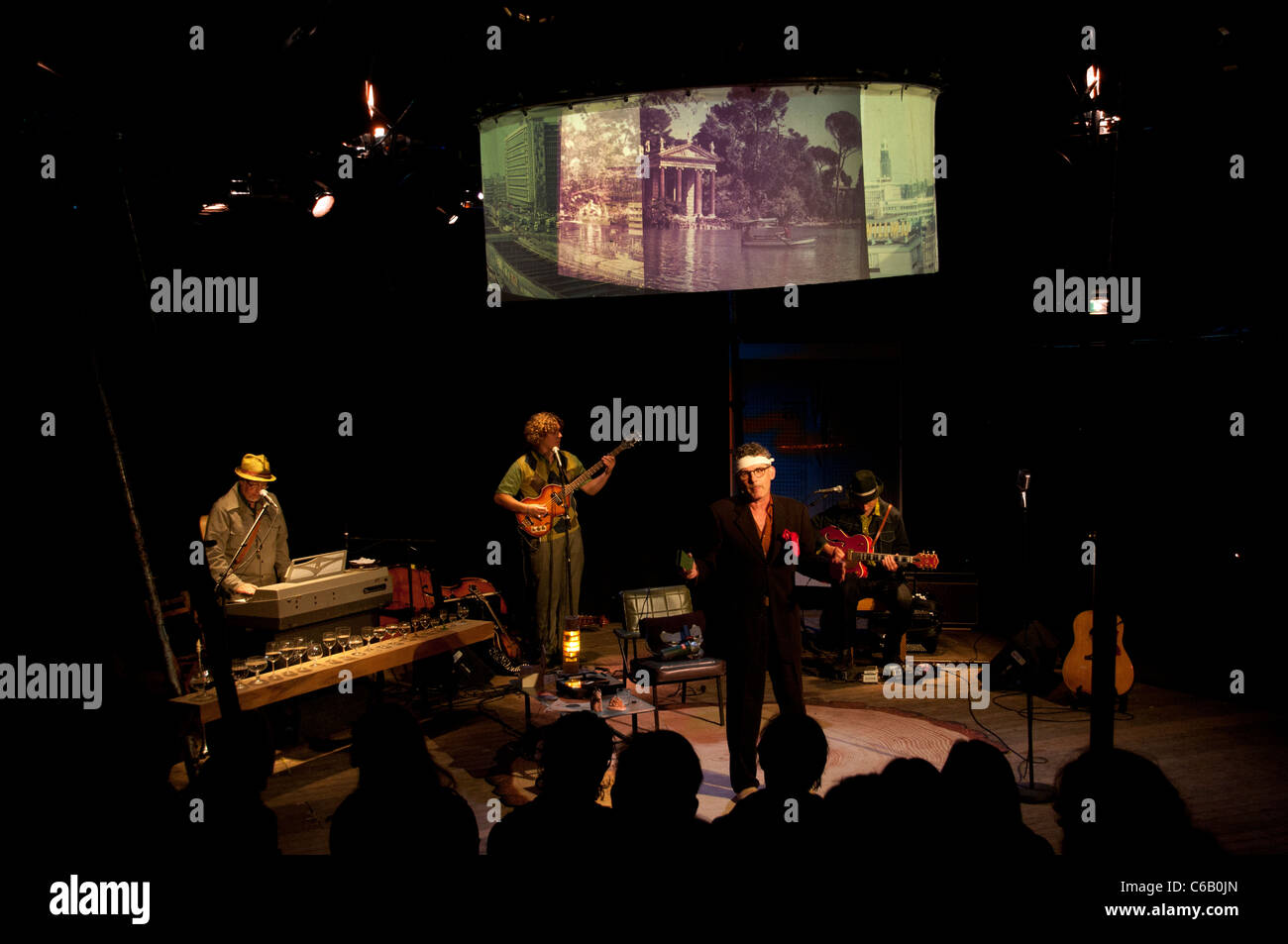 Parade Amsterdam partito teatro danza musica film arti visive nostalgico fiera festival Olanda Foto Stock