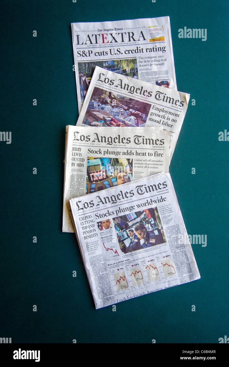In primo piano dal Los Angeles Times all'inizio di agosto 2011 descrivono un approfondimento della crisi finanziaria mondiale. Foto Stock