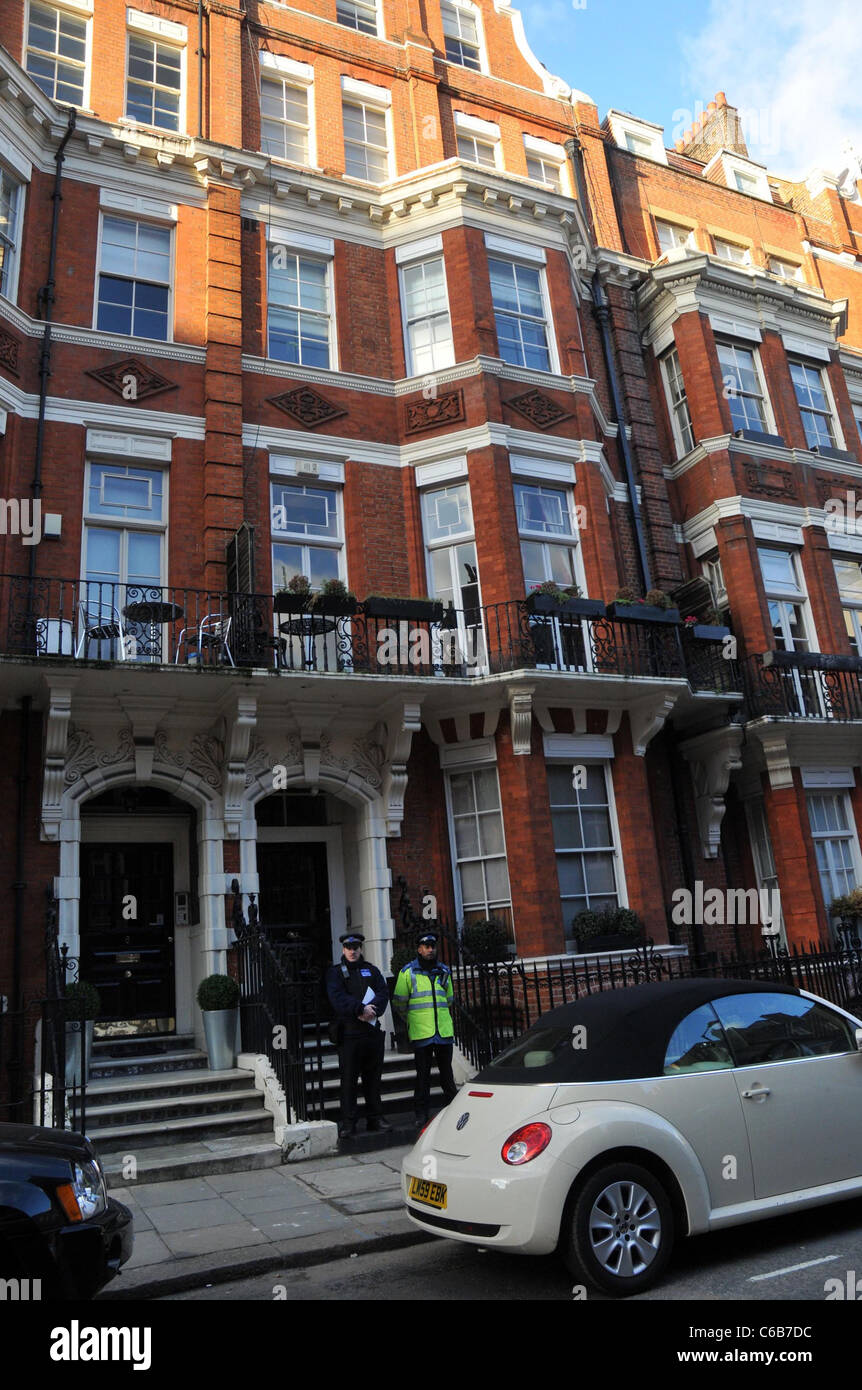 Alexander McQueen residence a Green Street, Mayfair il designer di moda è  stato trovato morto nella sua casa di Londra, dopo Foto stock - Alamy