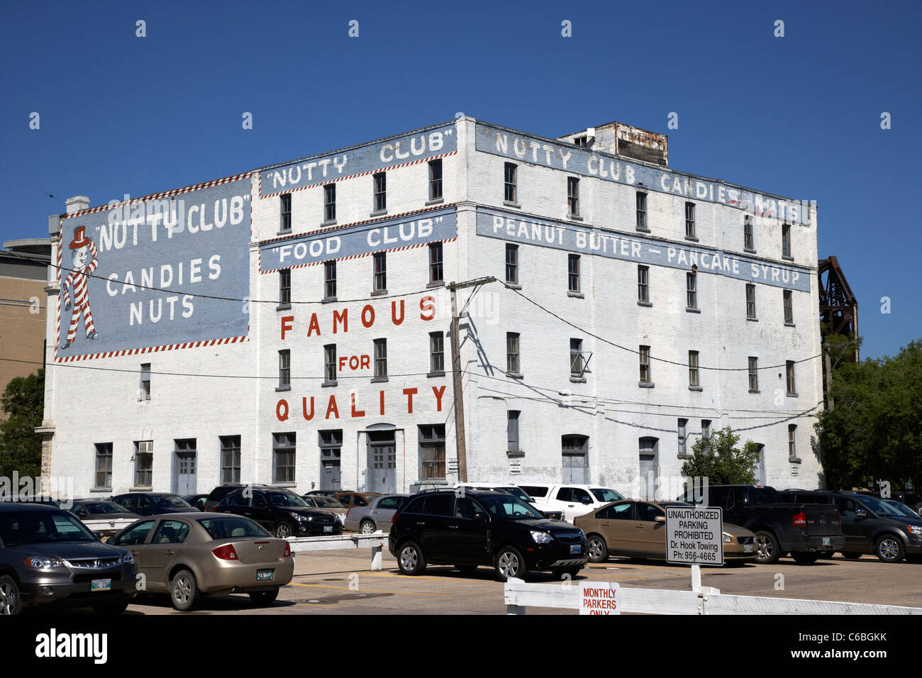 Matto magazzino club scott bathgate ltd building downtown Winnipeg Manitoba Canada 149 pioneer ave Foto Stock